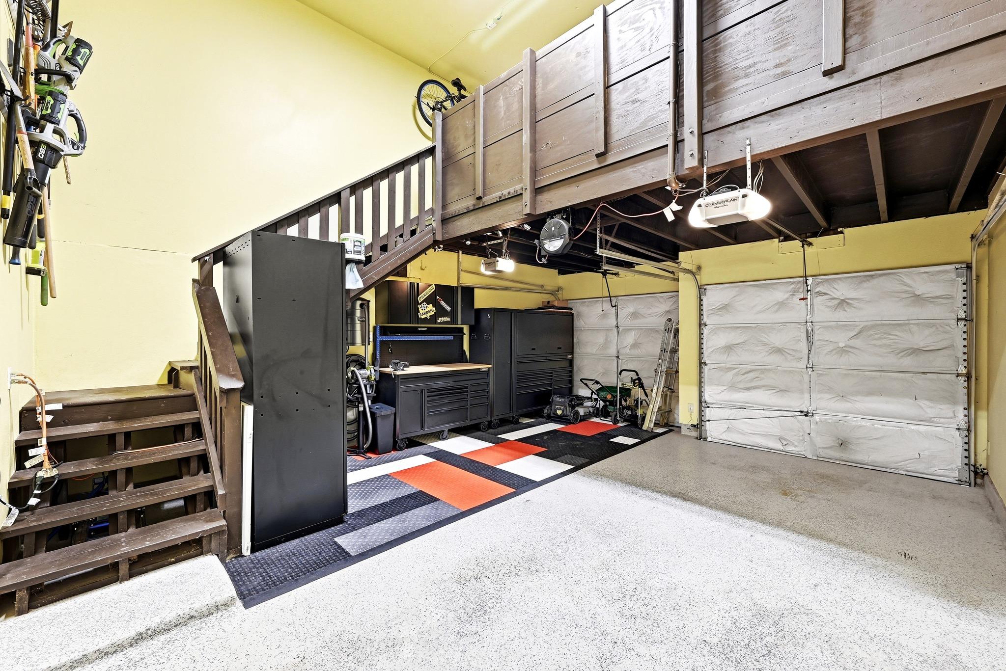 130 Granite Ln, Austin, TX 78737