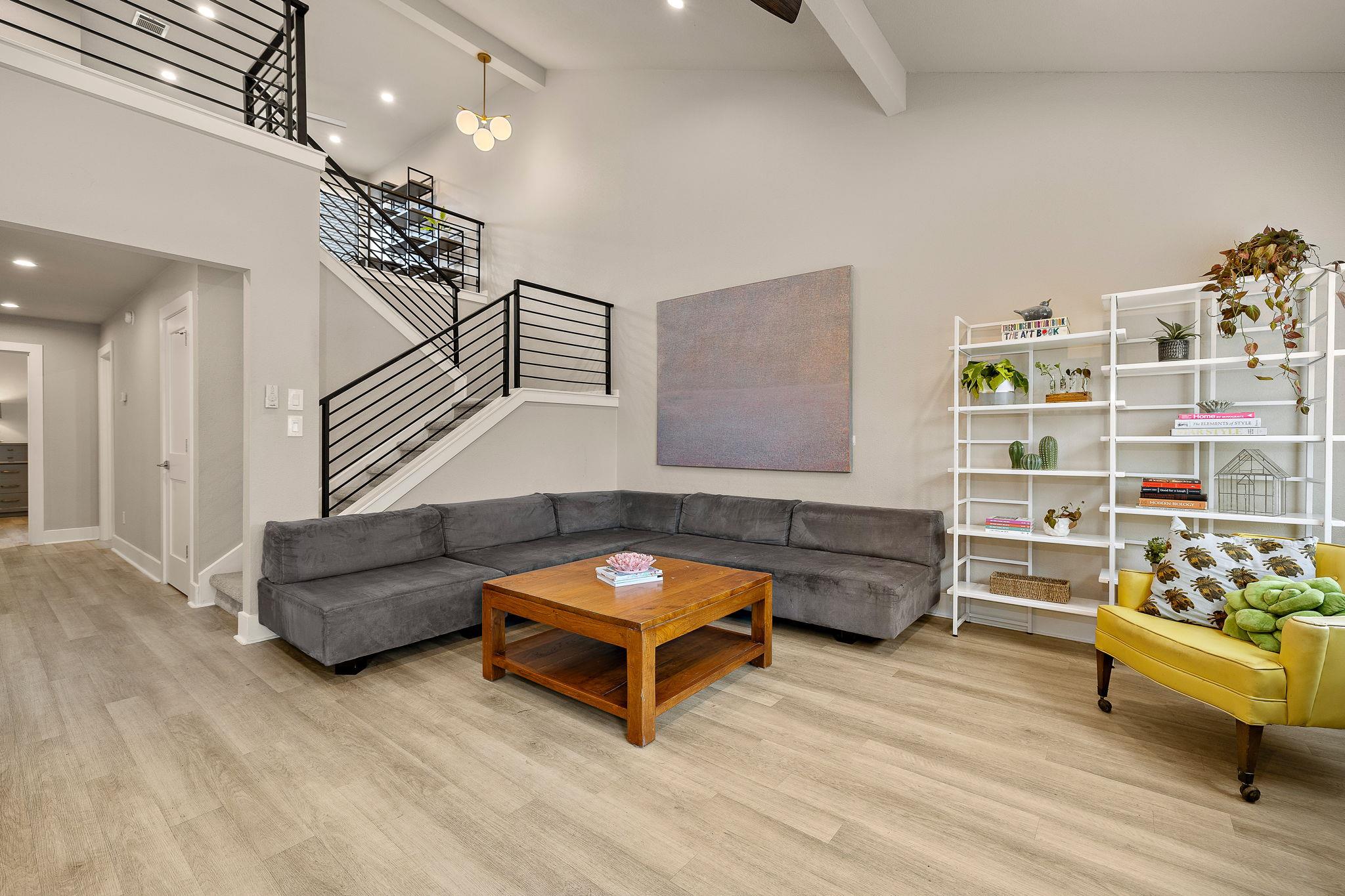 8910 Mount Bartlett Dr, Austin, TX 78759