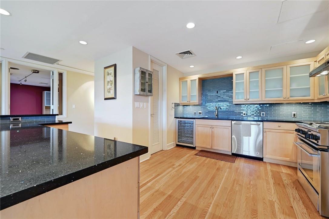 901 W 9th St # 406, Austin, TX 78703