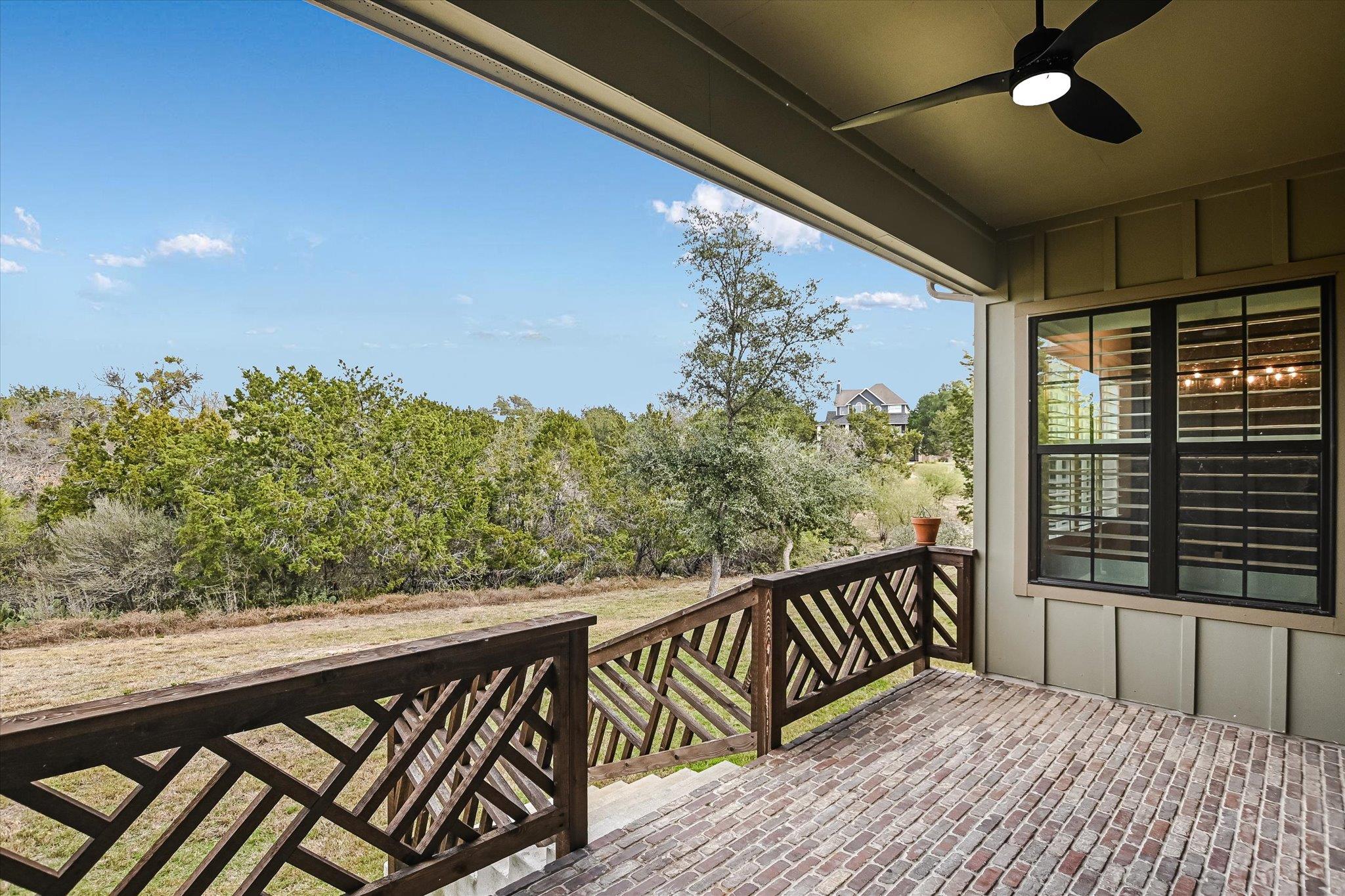 935 Wesley Ridge Dr, Spicewood, TX 78669