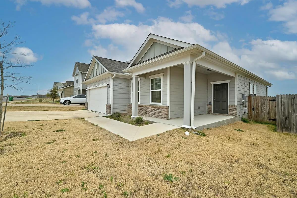 19408 Samuel Welch Way, Manor, TX 78653