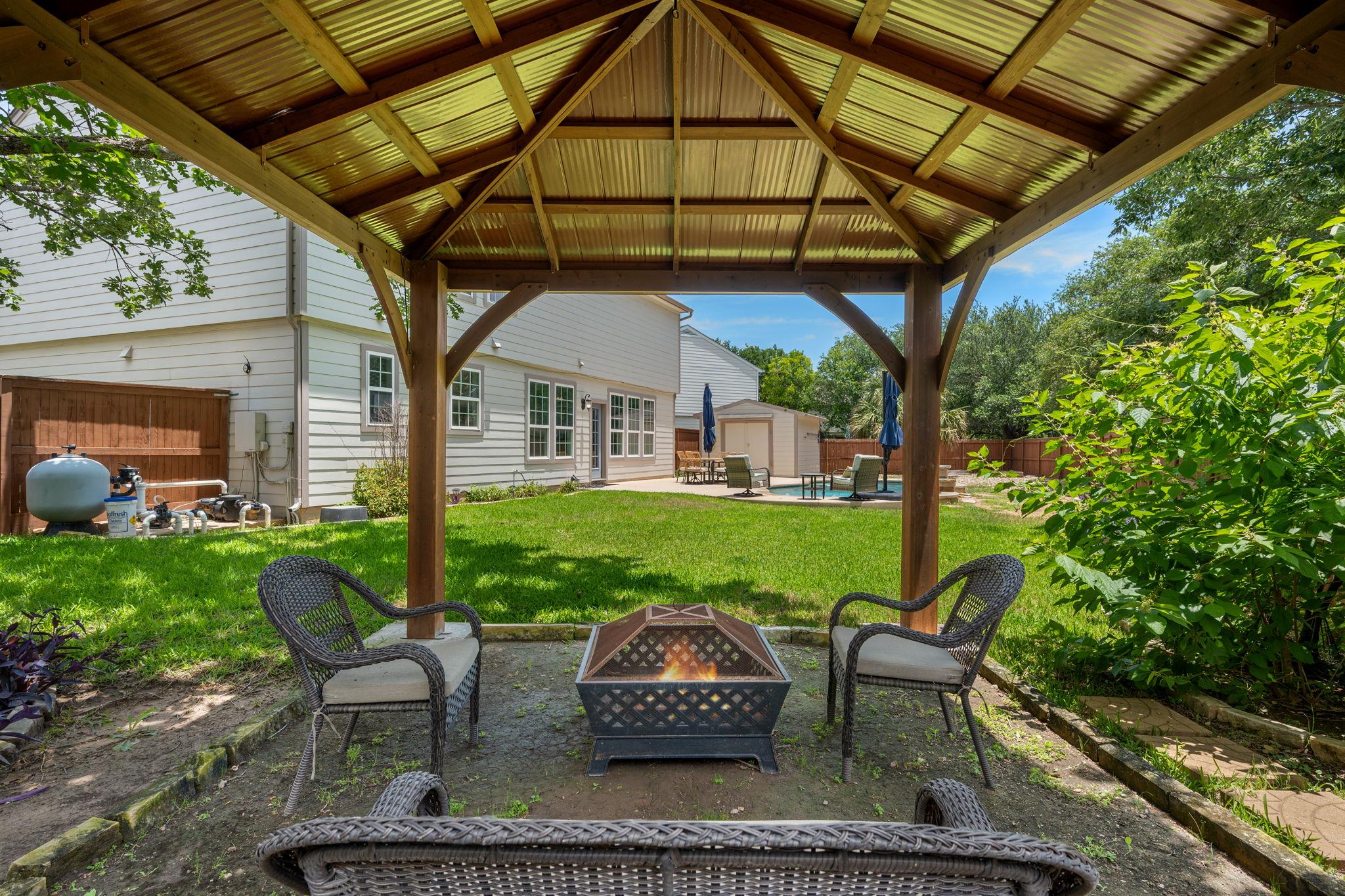 100 Tulip Cv, Kyle, TX 78640