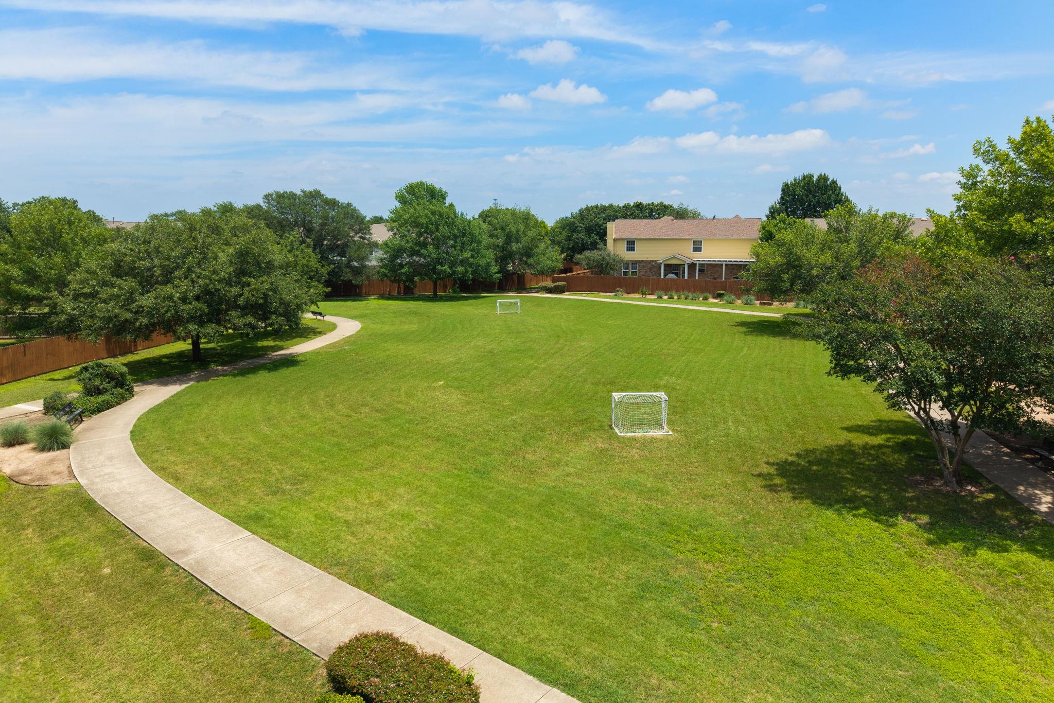 100 Tulip Cv, Kyle, TX 78640