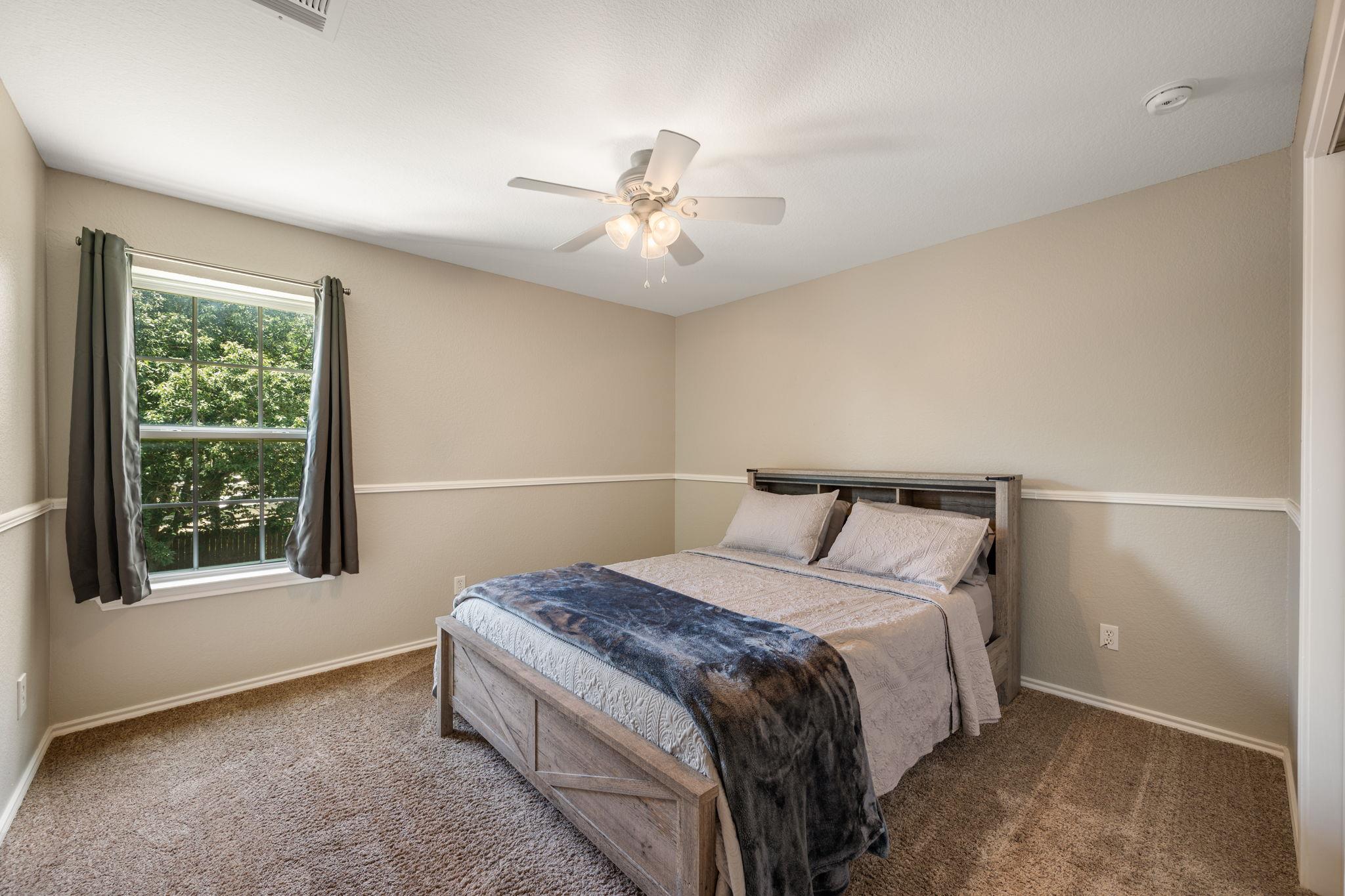 100 Tulip Cv, Kyle, TX 78640