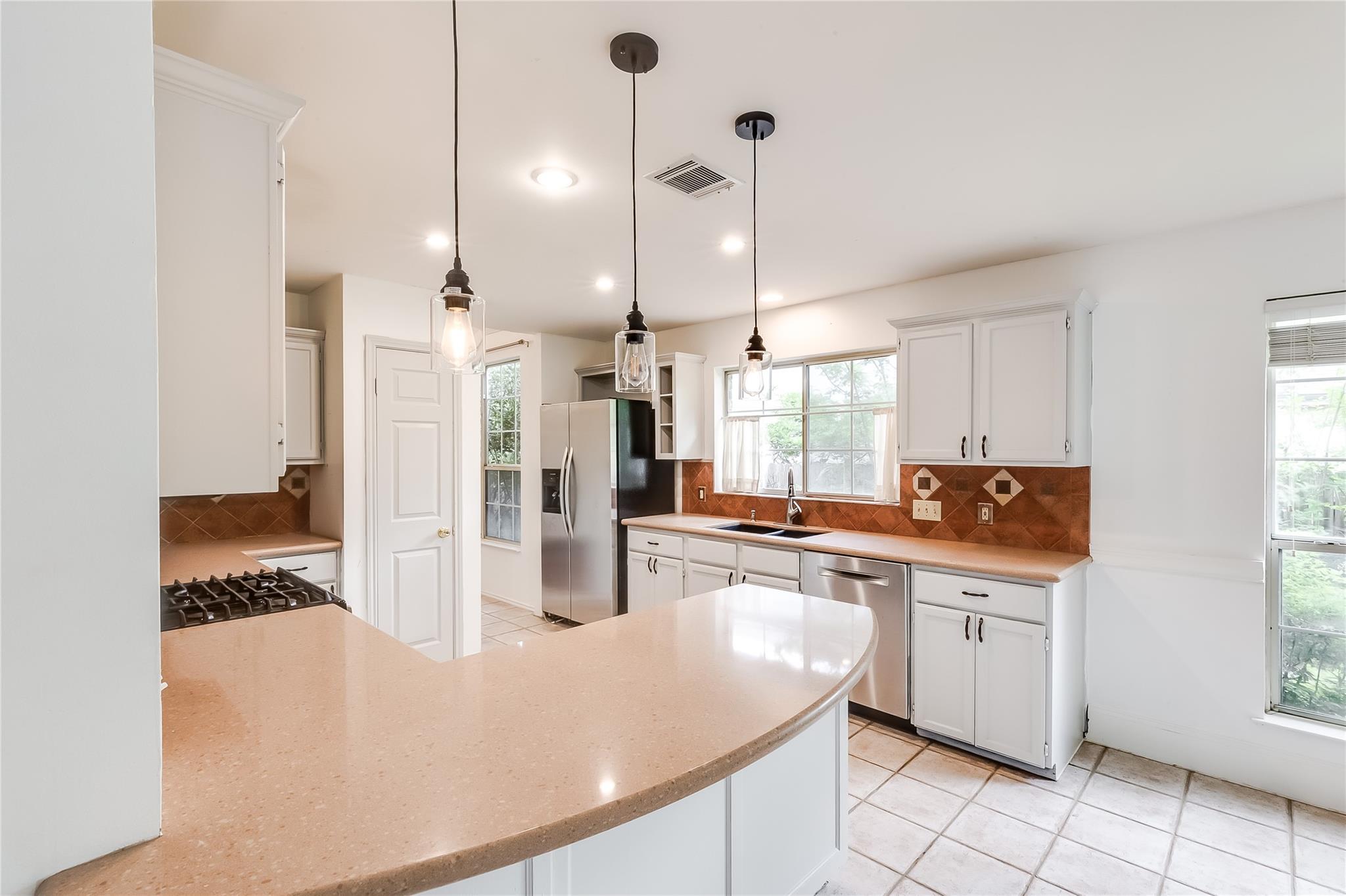 2106 Heather Dr, Cedar Park, TX 78613