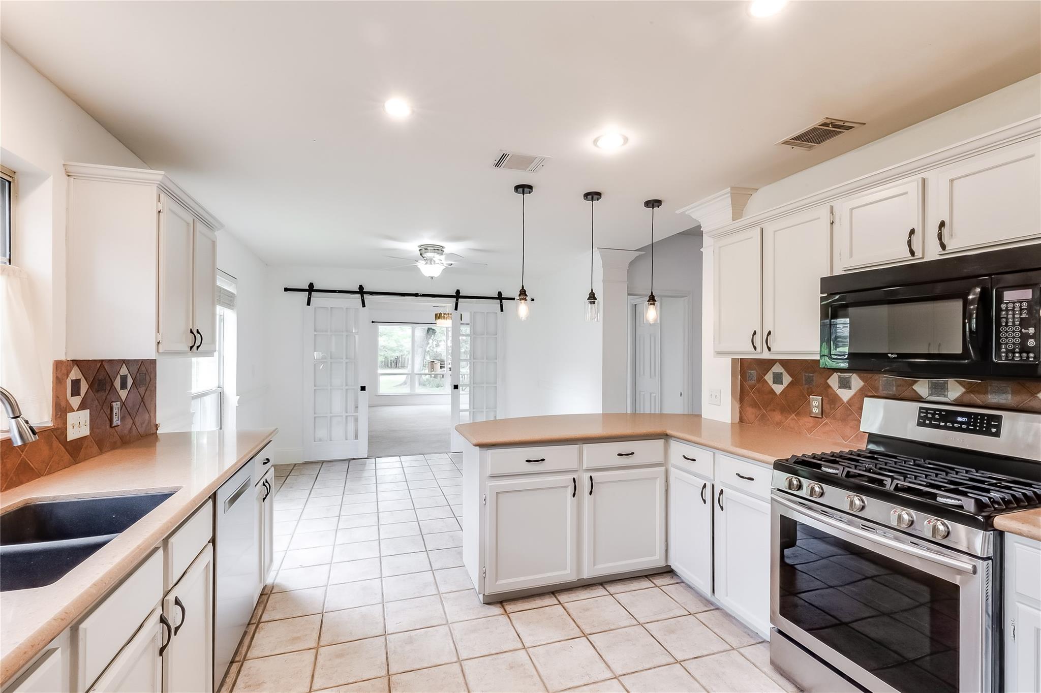 2106 Heather Dr, Cedar Park, TX 78613