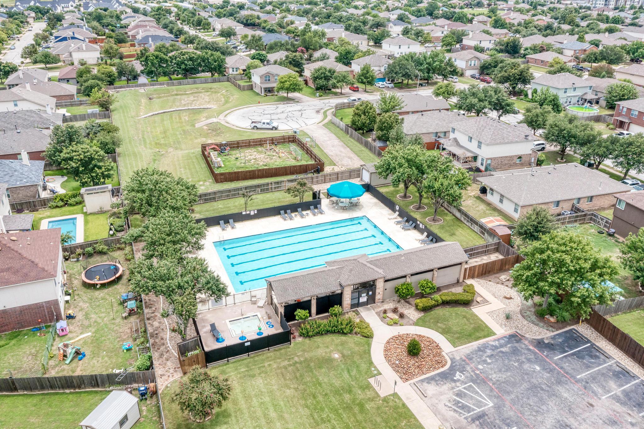 913 Whitley Dr, Leander, TX 78641