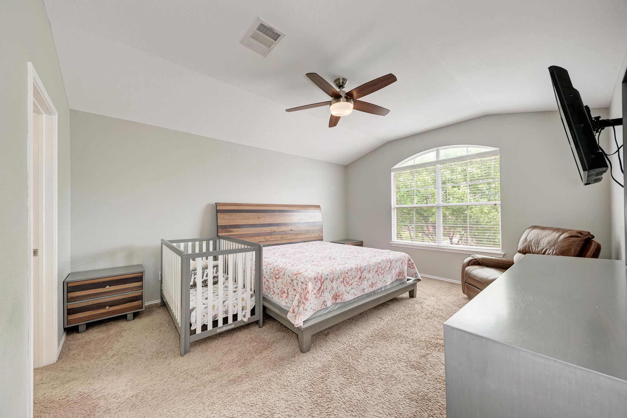 913 Whitley Dr, Leander, TX 78641