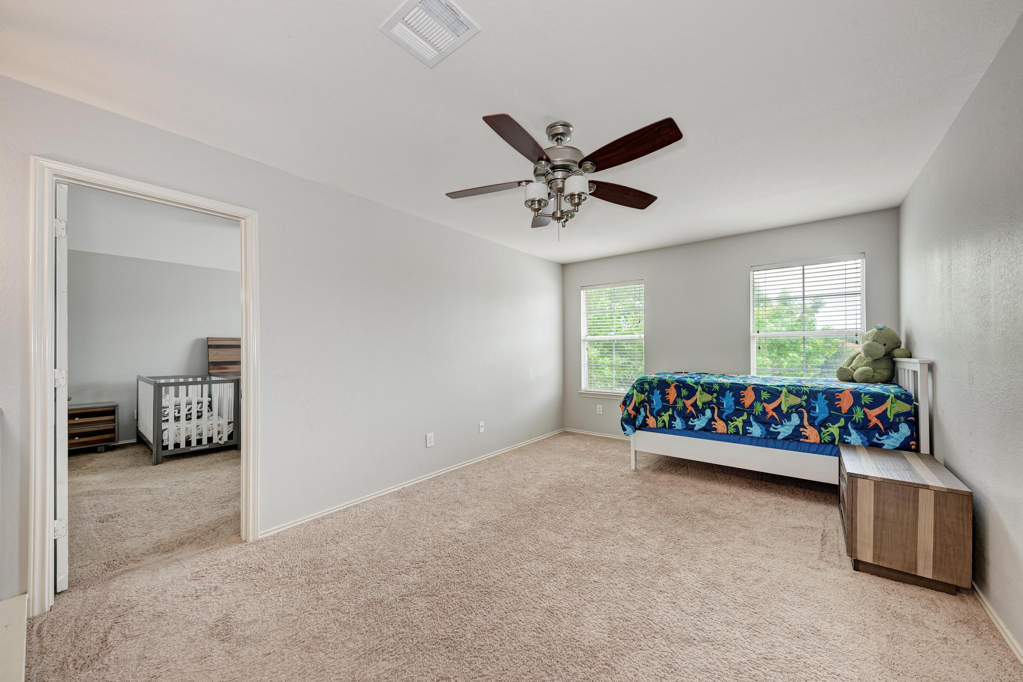 913 Whitley Dr, Leander, TX 78641