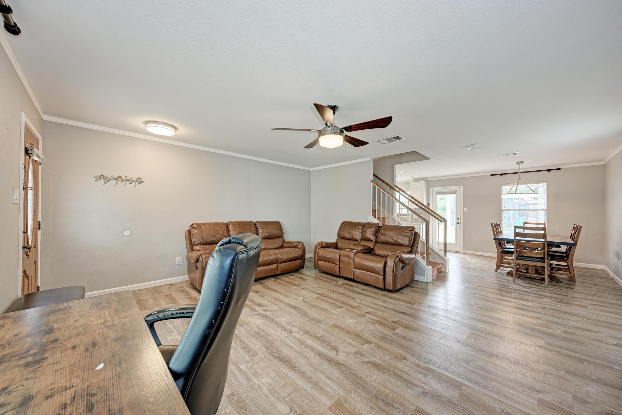 913 Whitley Dr, Leander, TX 78641
