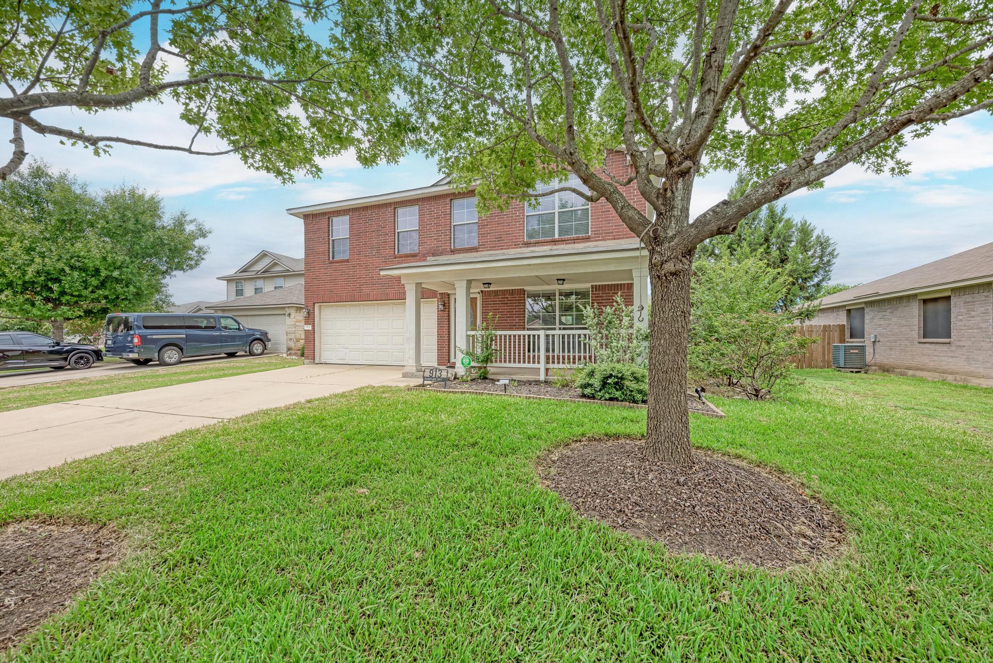 913 Whitley Dr, Leander, TX 78641
