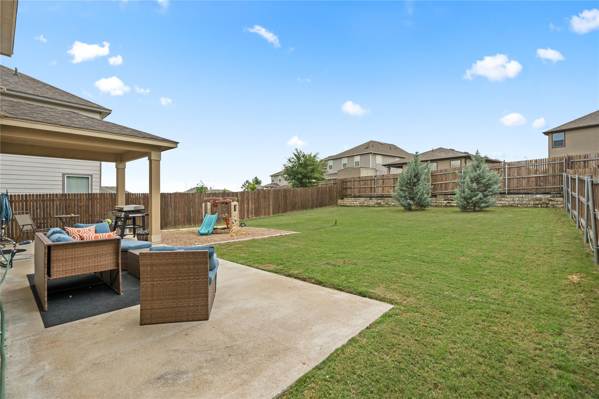 417 Los Cobos Ln, Georgetown, TX 78626