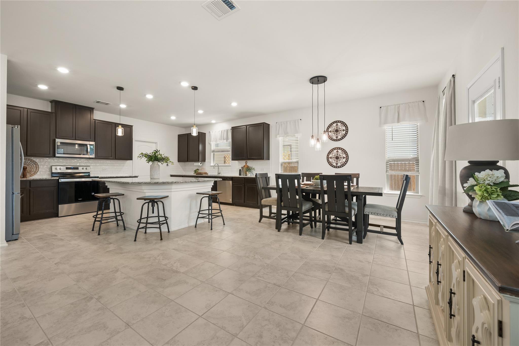 417 Los Cobos Ln, Georgetown, TX 78626