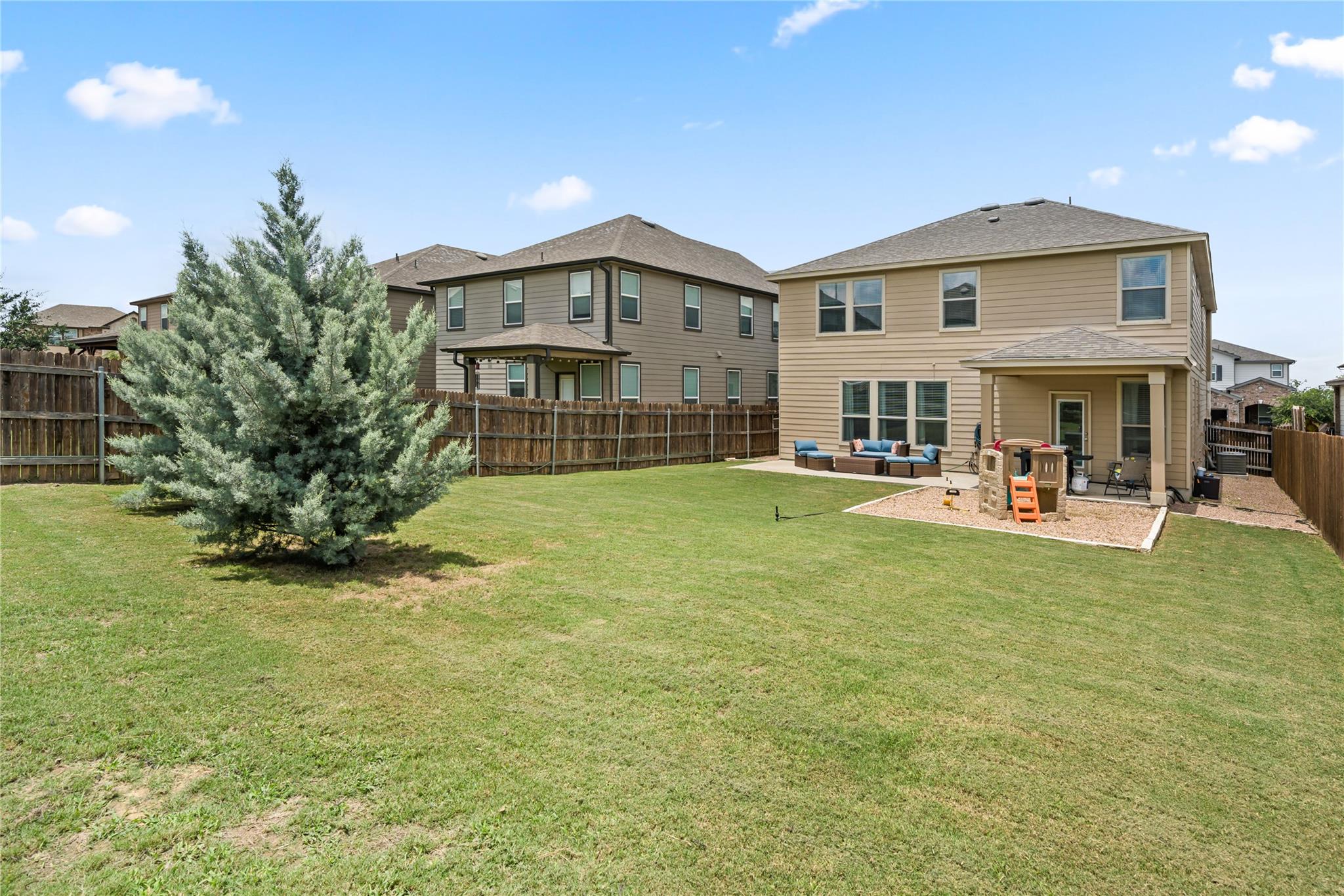 417 Los Cobos Ln, Georgetown, TX 78626