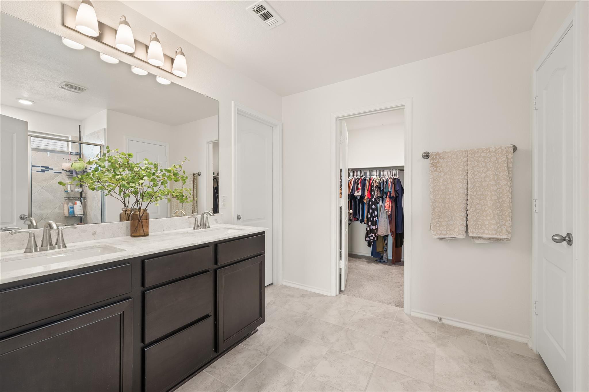 417 Los Cobos Ln, Georgetown, TX 78626
