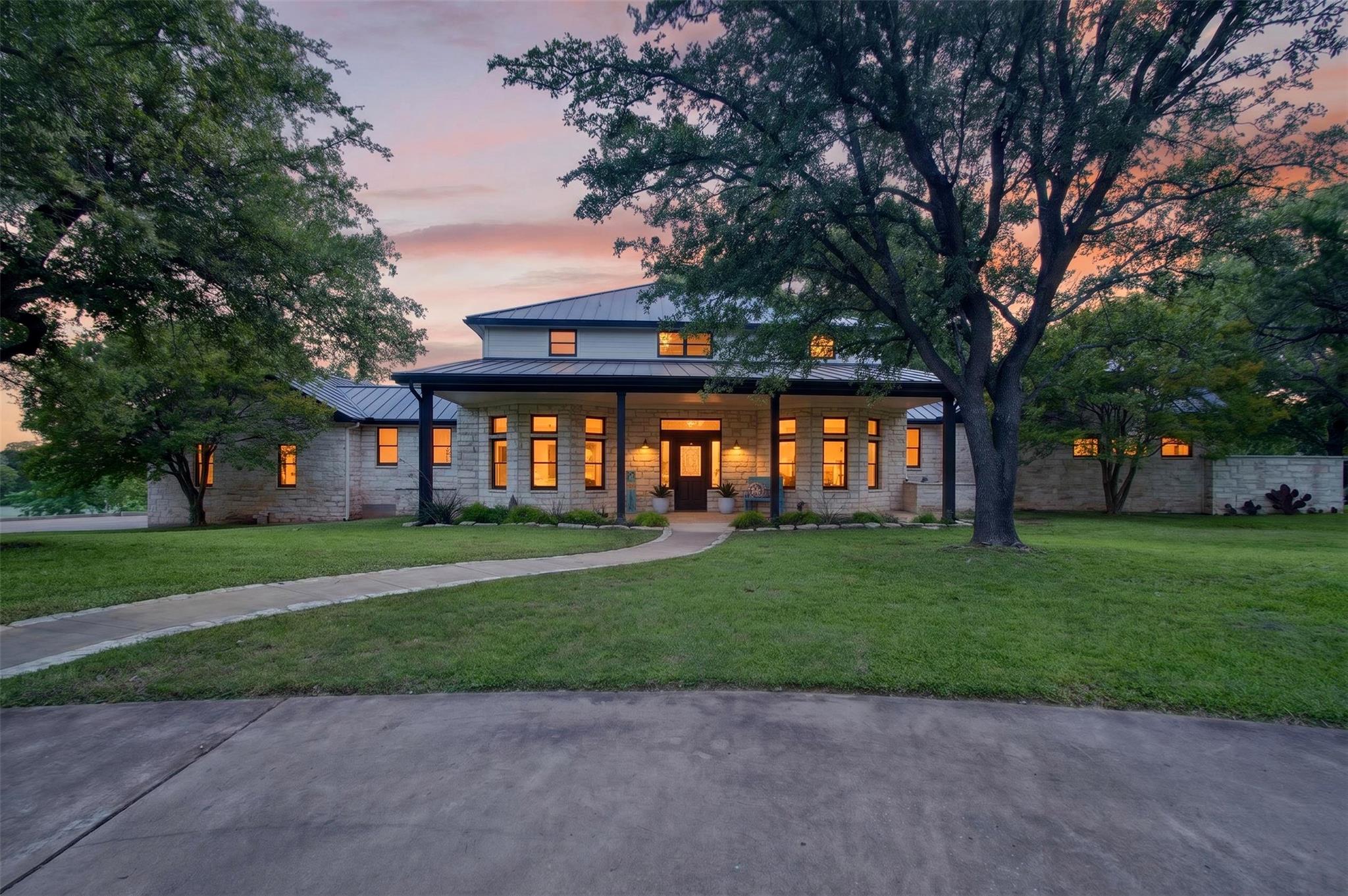 237 Waters Edge, Burnet, TX 78611
