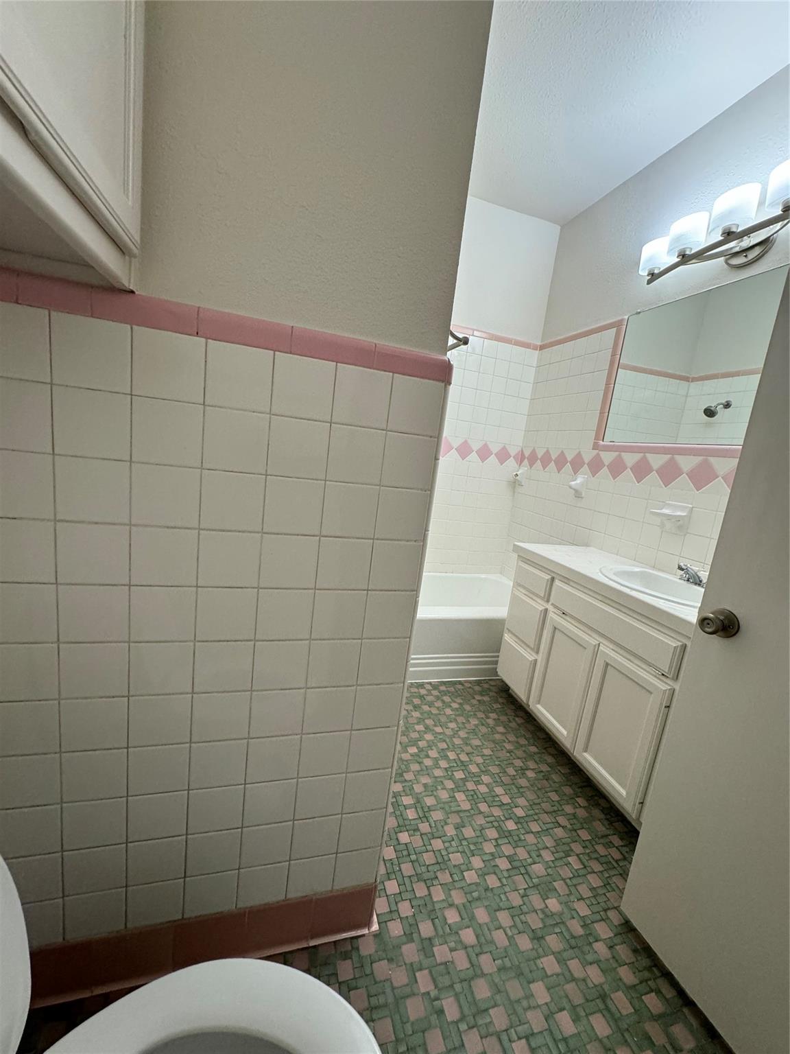 1707 W 41st St, Austin, TX 78756