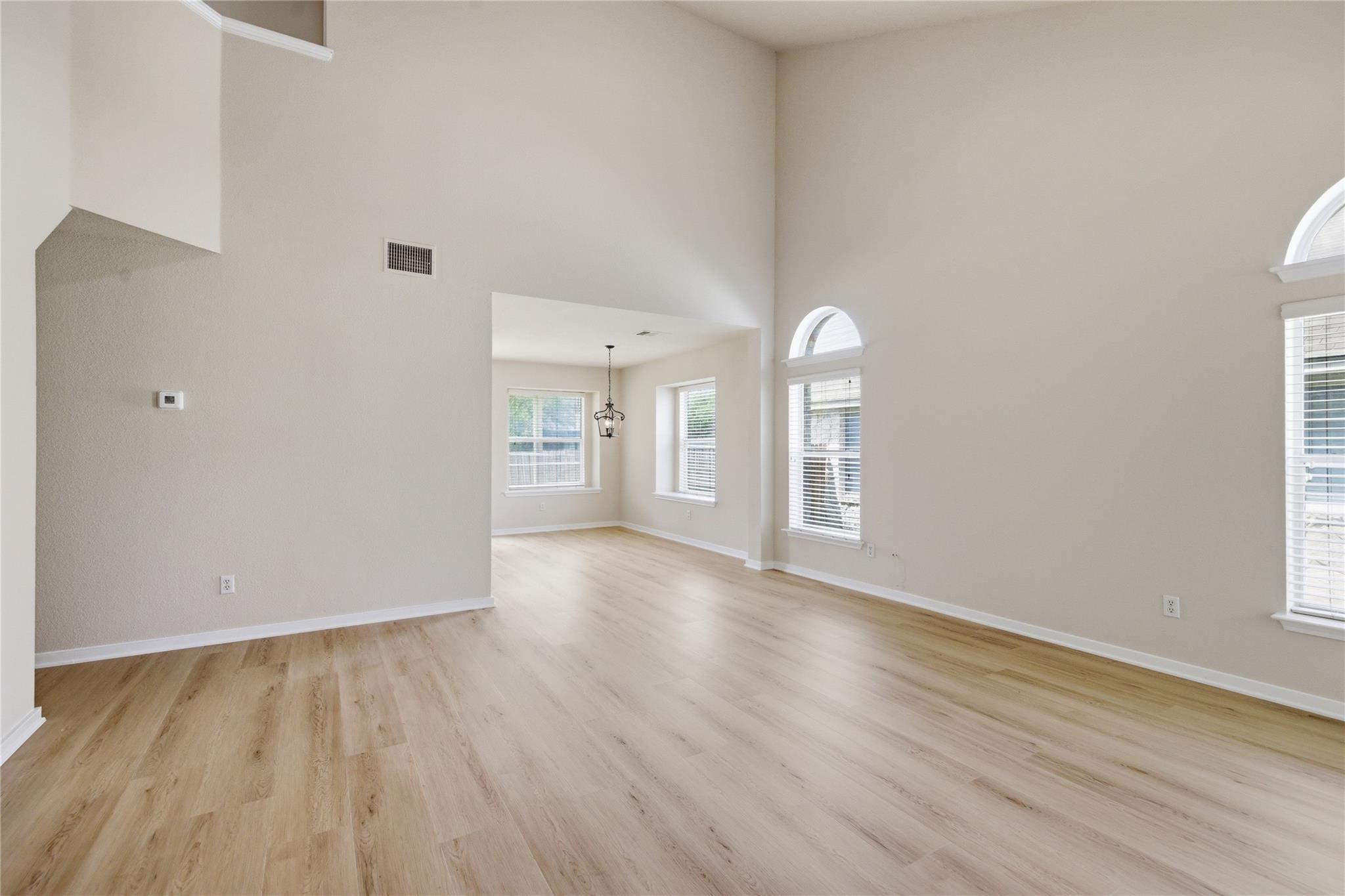 3774 Castle Rock Dr, Round Rock, TX 78681