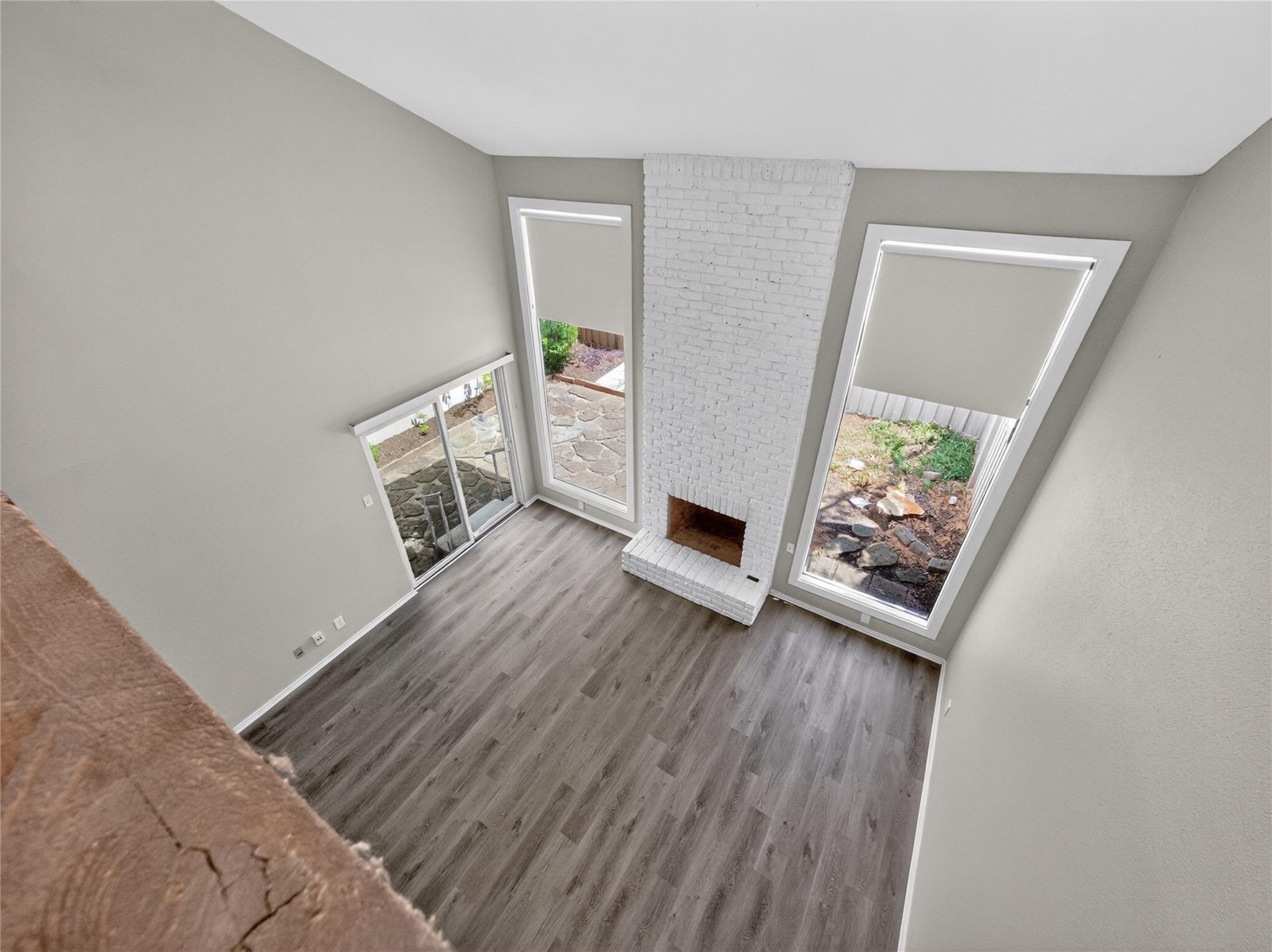 8350 Summerwood Dr, Austin, TX 78759