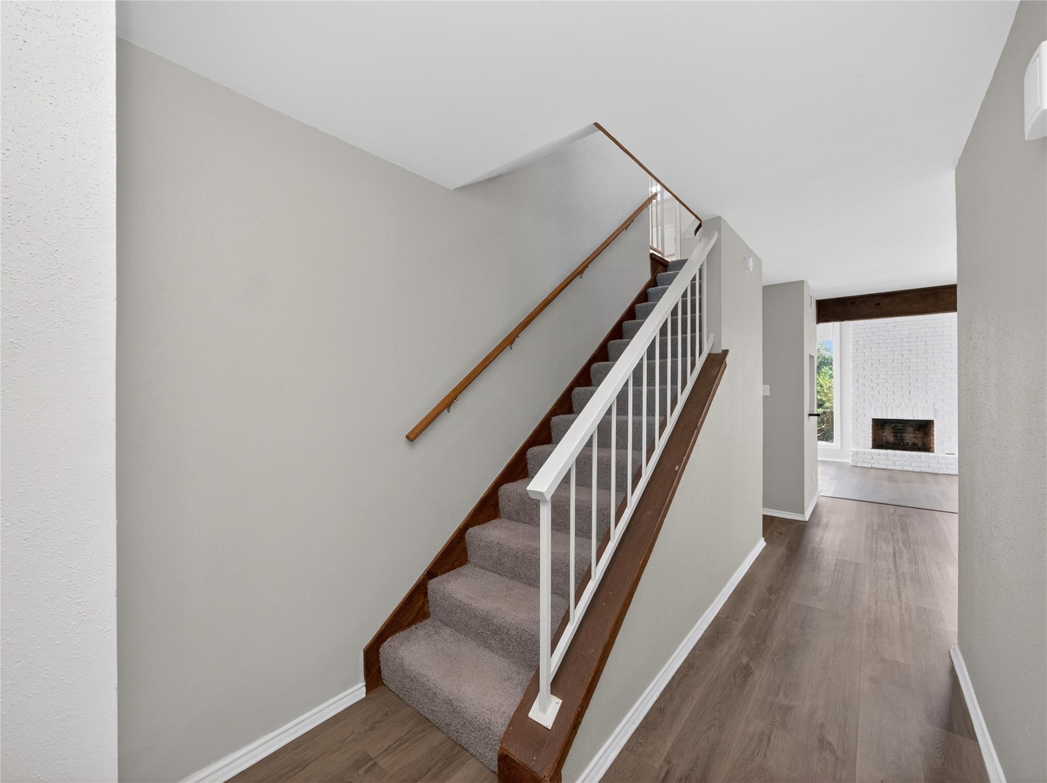 8350 Summerwood Dr, Austin, TX 78759