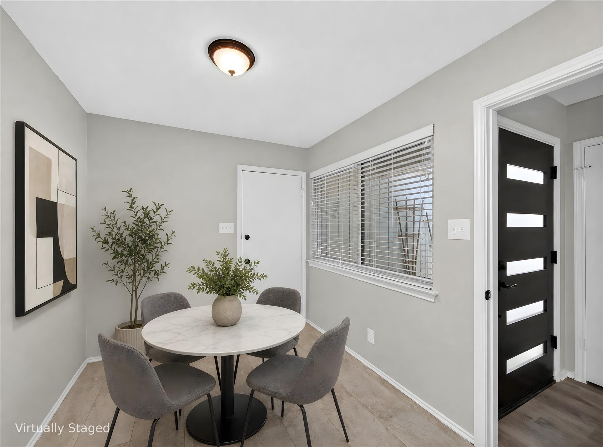 8350 Summerwood Dr, Austin, TX 78759