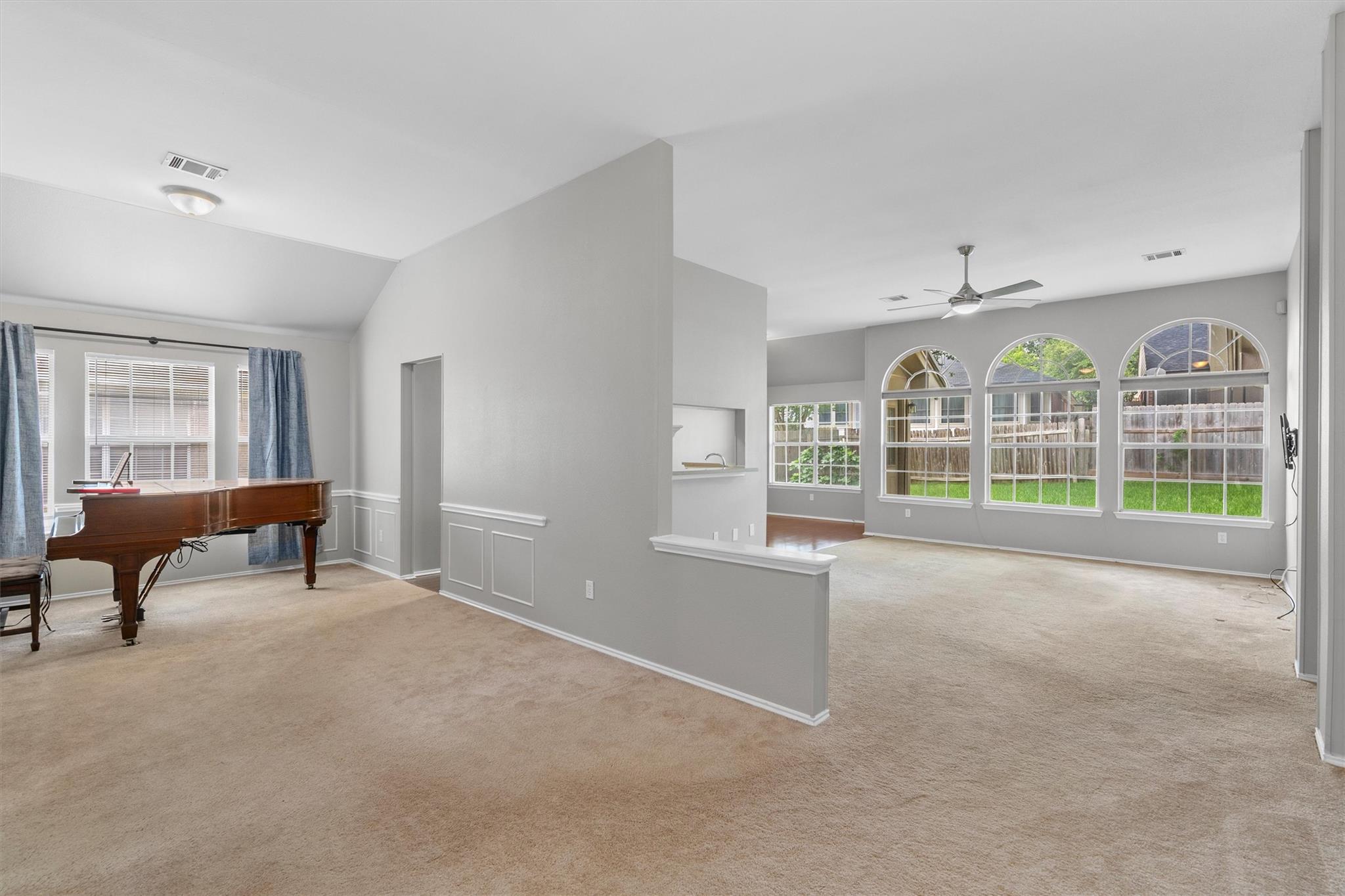 1114 Briargate Dr, Austin, TX 78753