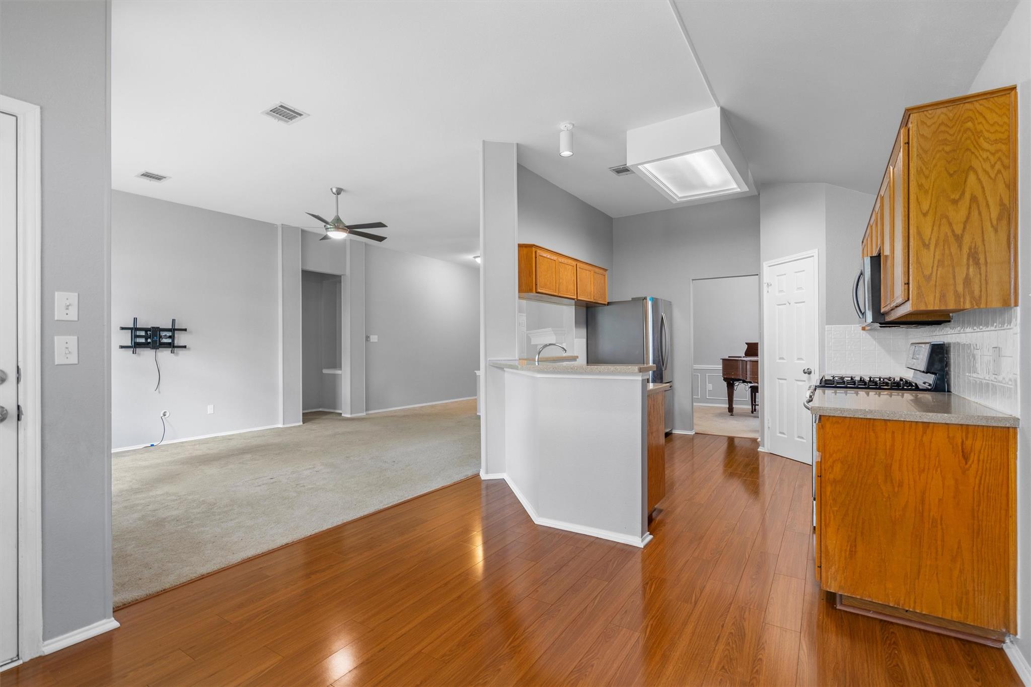 1114 Briargate Dr, Austin, TX 78753