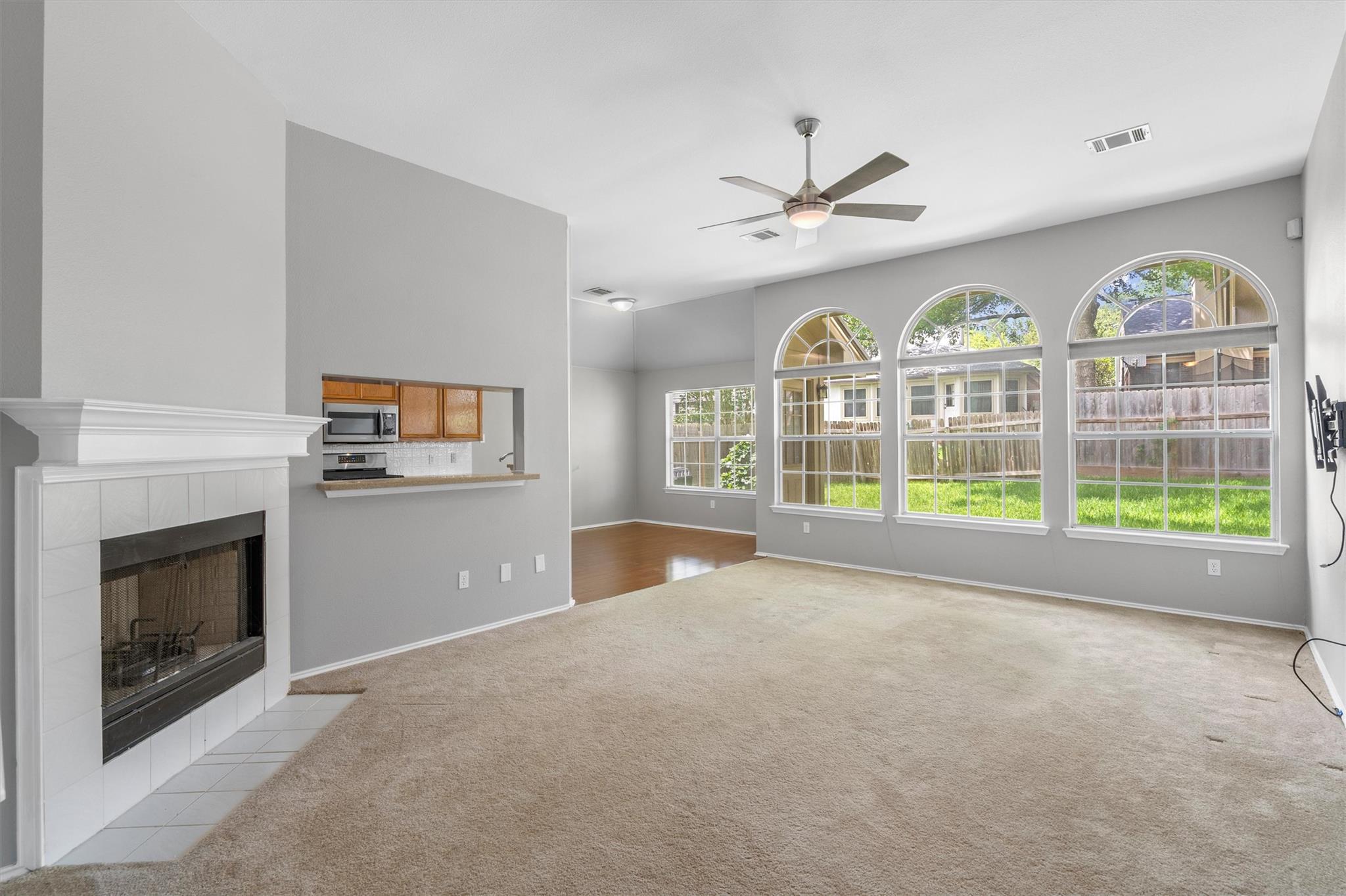 1114 Briargate Dr, Austin, TX 78753