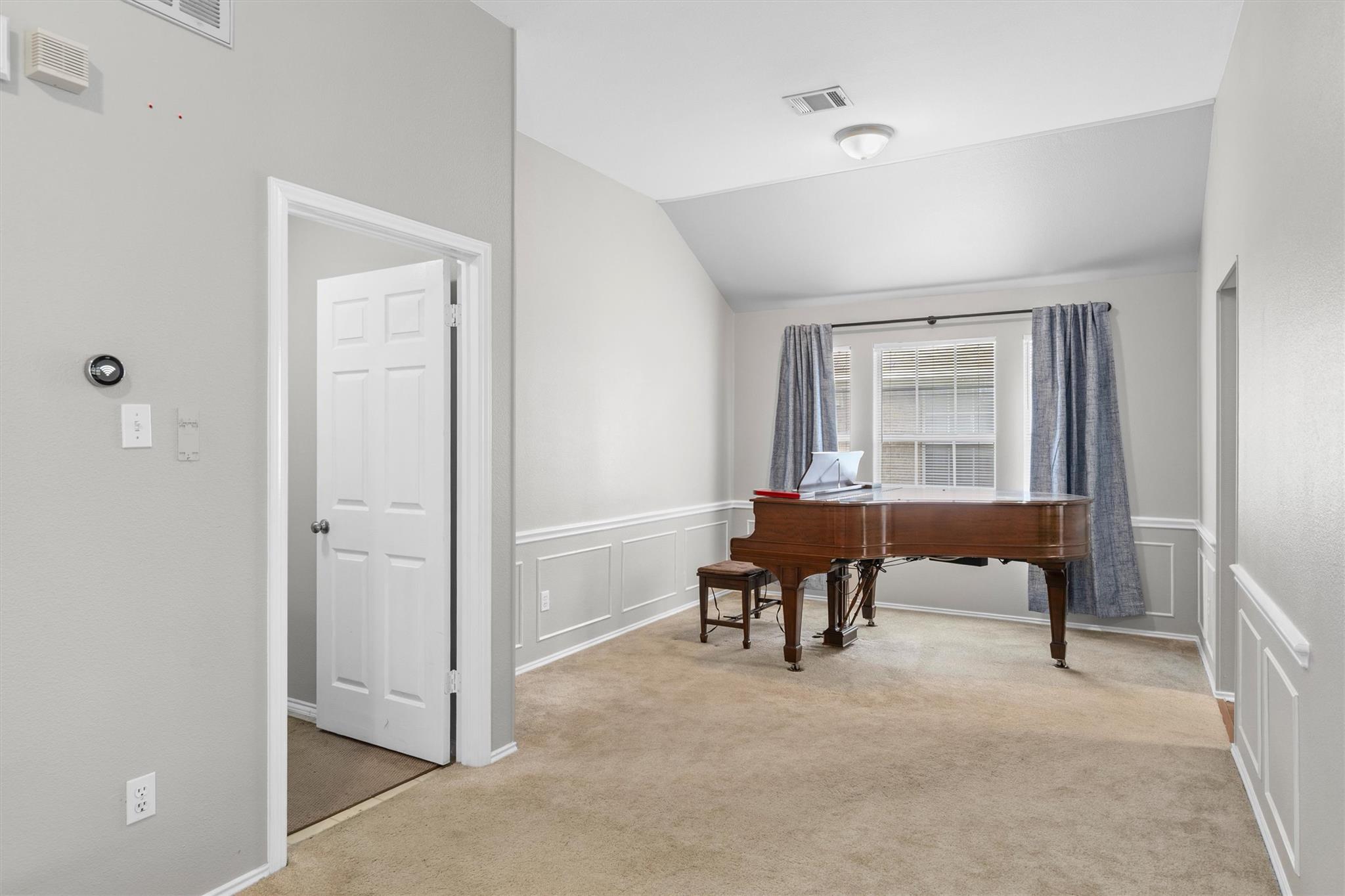 1114 Briargate Dr, Austin, TX 78753