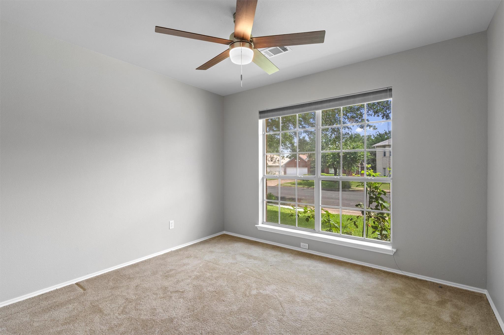 1114 Briargate Dr, Austin, TX 78753