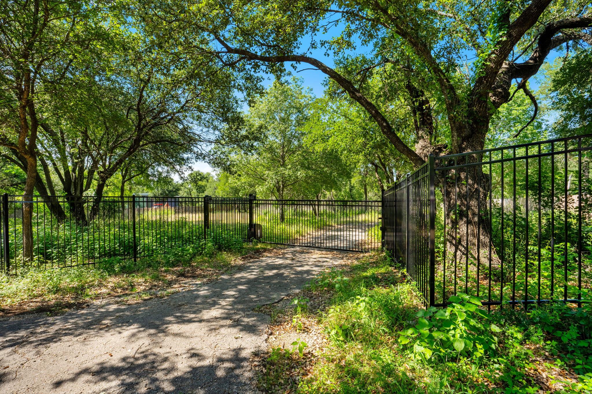 13560 Rocky Ln, Belton, TX 76513