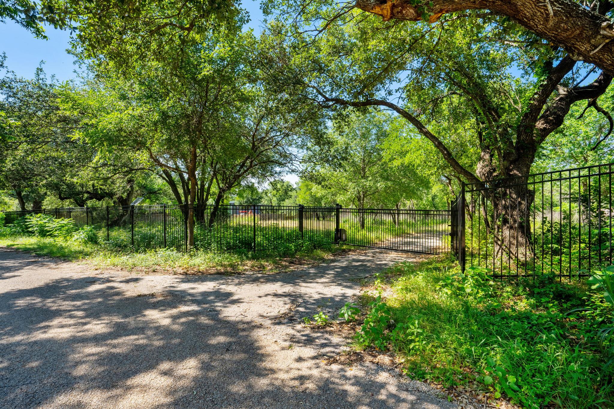 13560 Rocky Ln, Belton, TX 76513