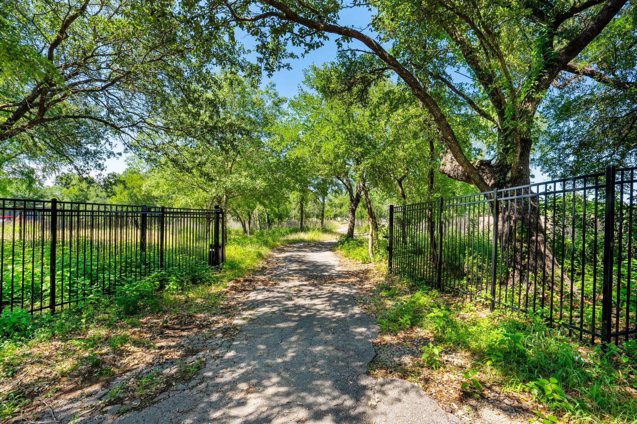 13560 Rocky Ln, Belton, TX 76513
