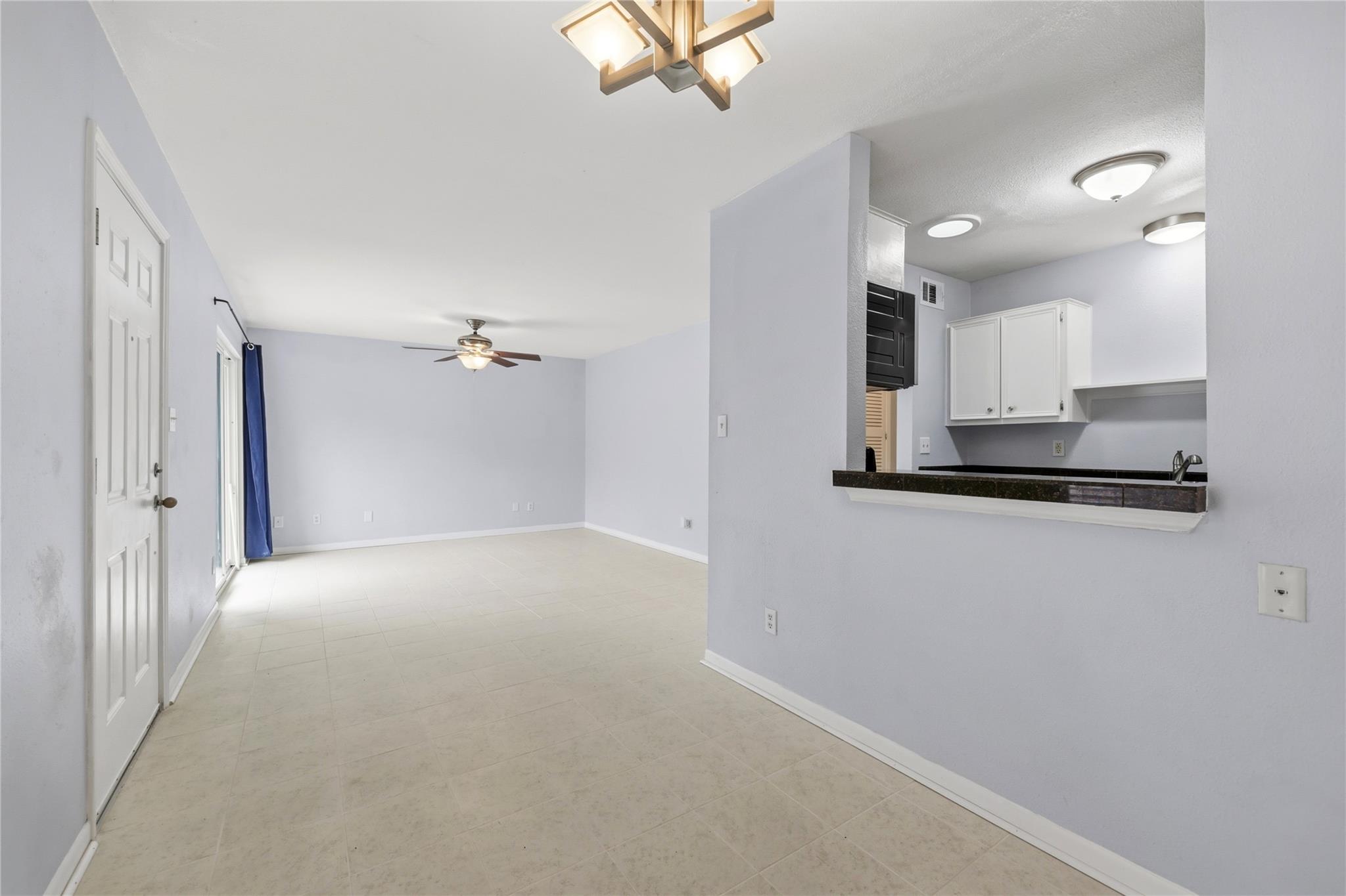 400 W 35th St # 201, Austin, TX 78705