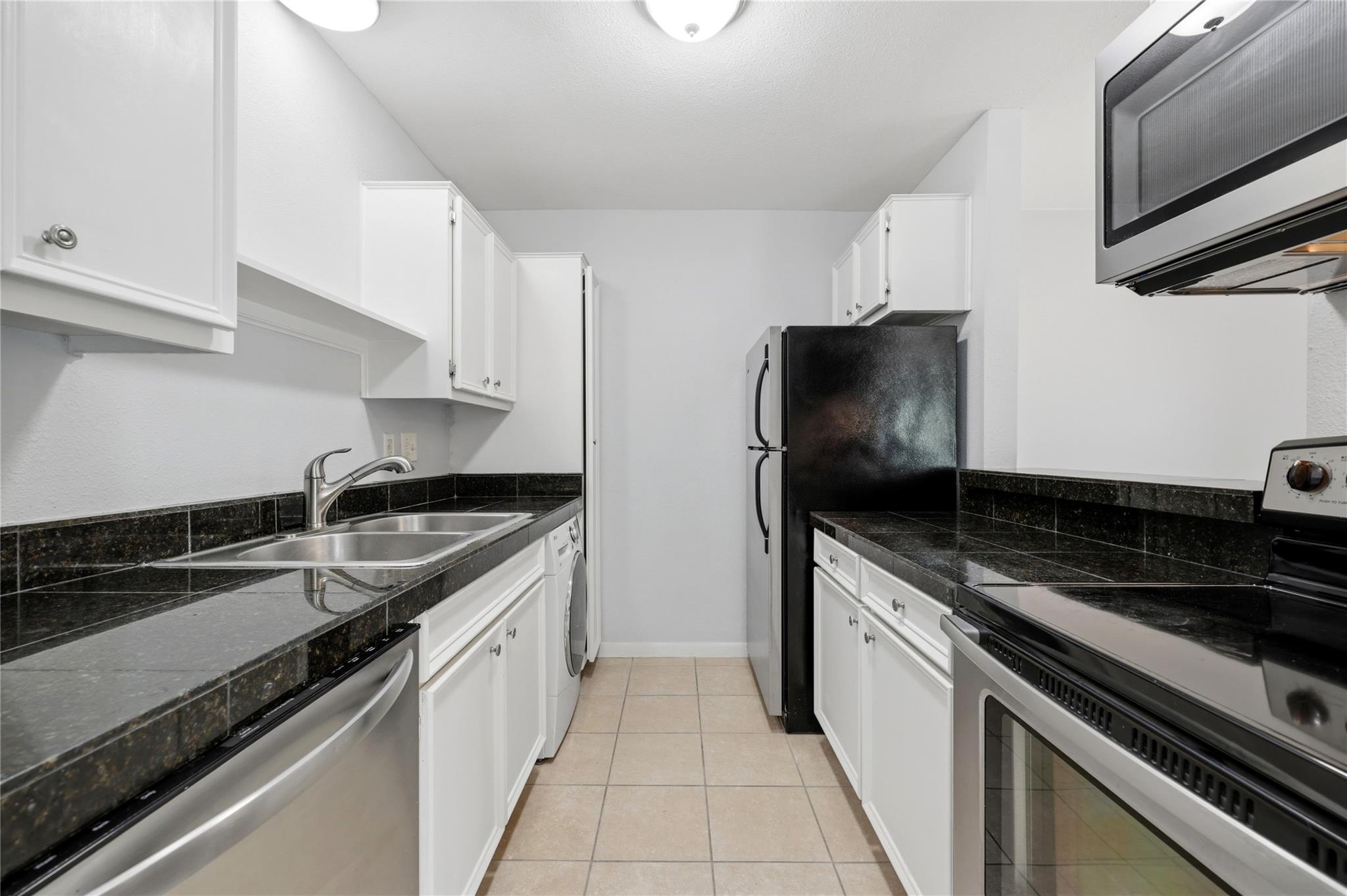 400 W 35th St # 201, Austin, TX 78705