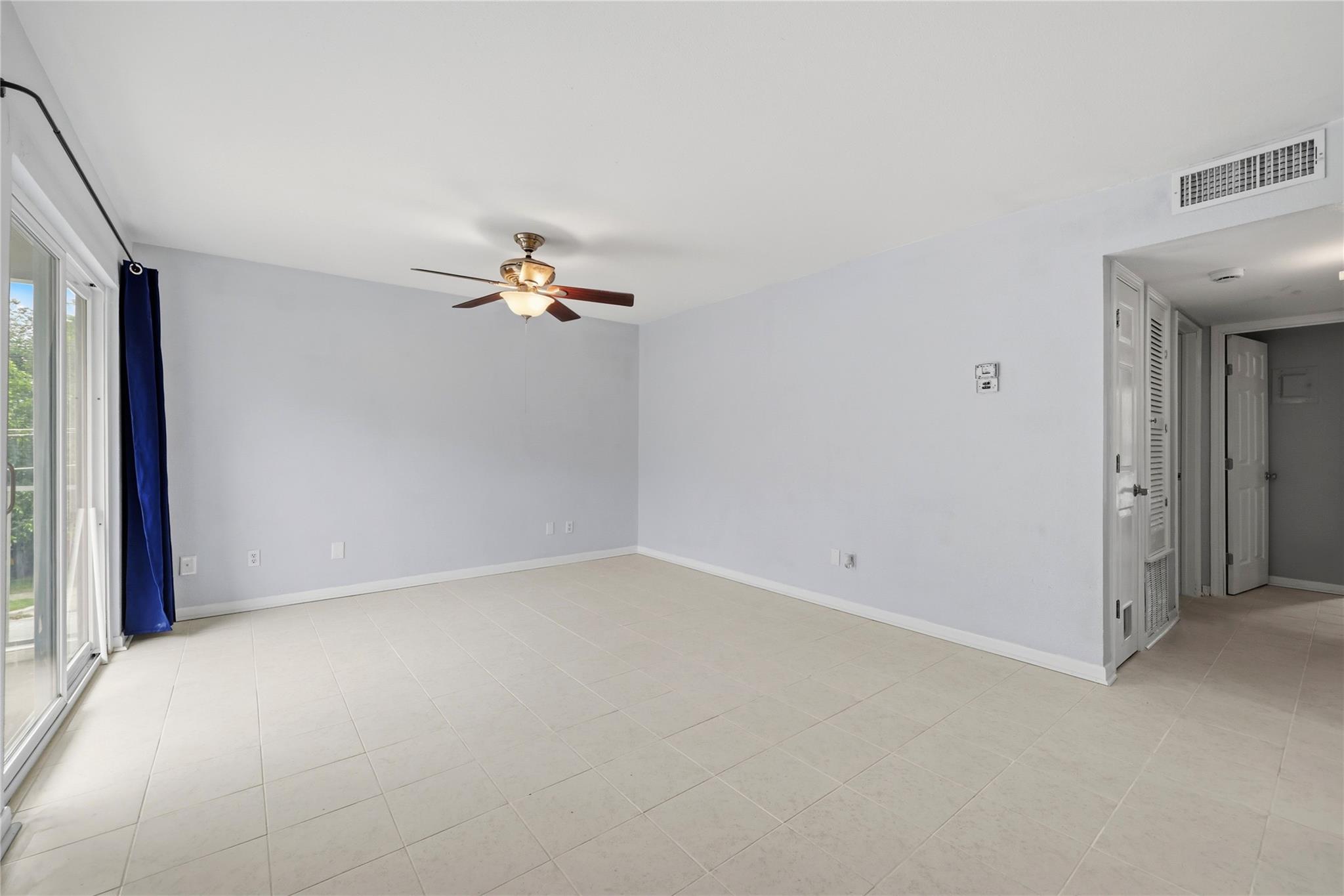 400 W 35th St # 201, Austin, TX 78705