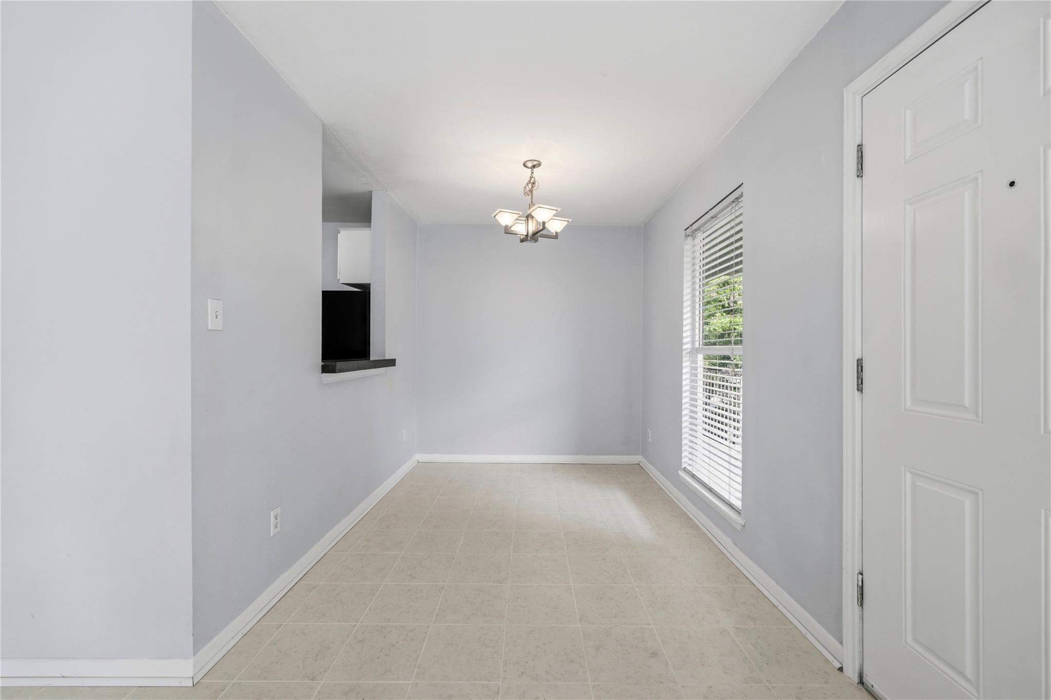 400 W 35th St # 201, Austin, TX 78705
