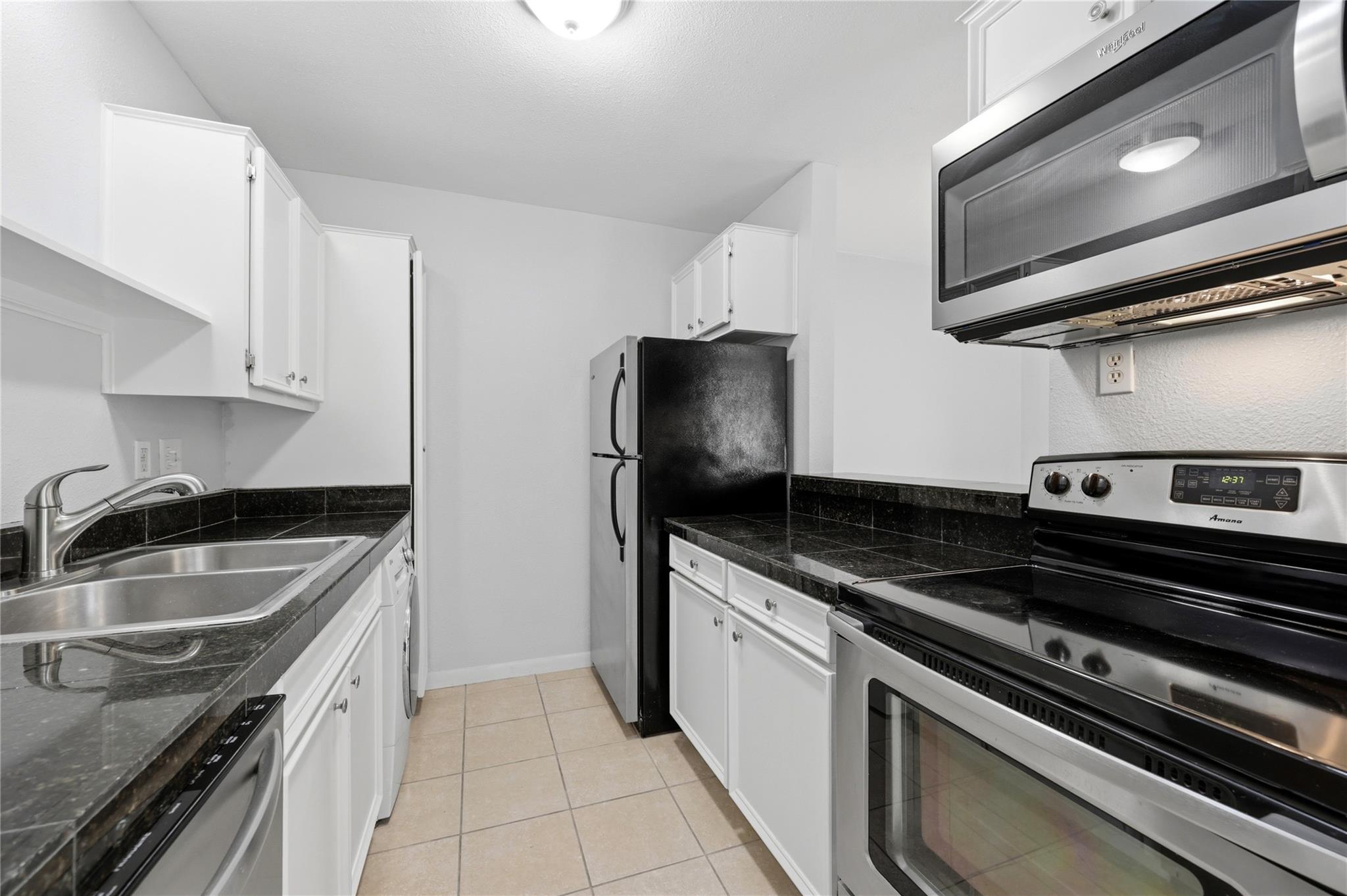 400 W 35th St # 201, Austin, TX 78705