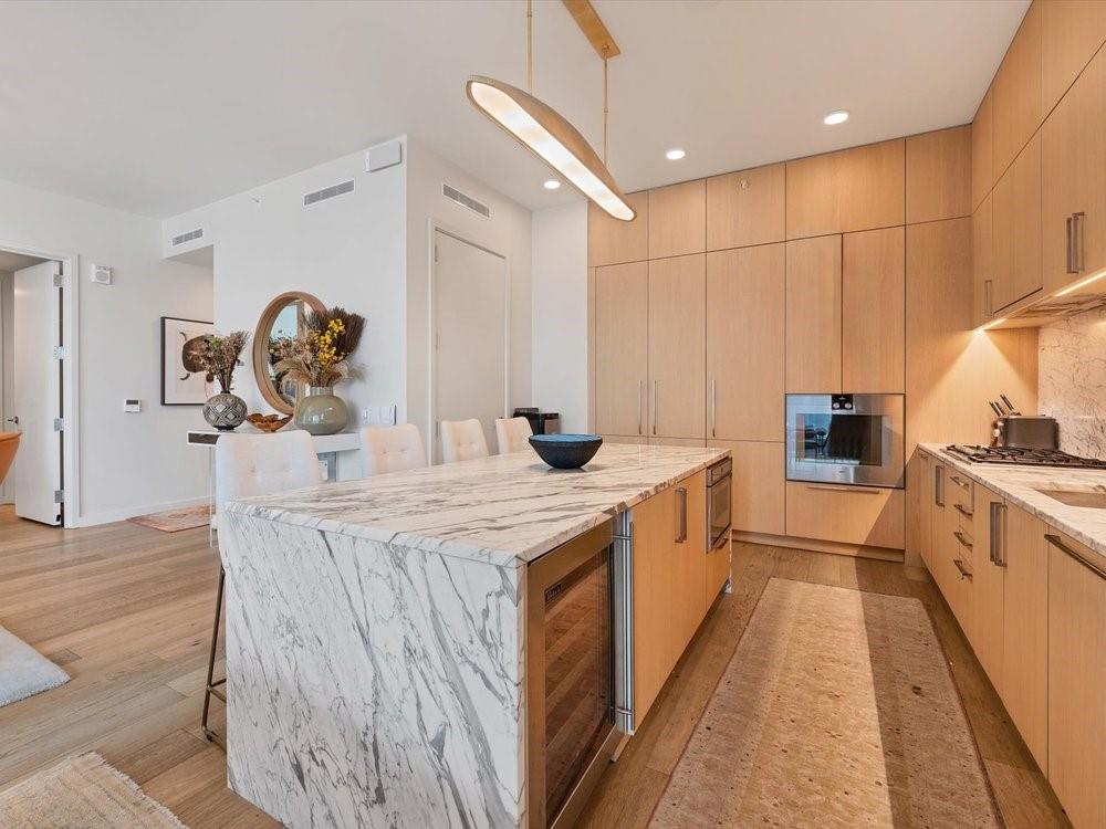 202 Nueces St # 1405, Austin, TX 78701
