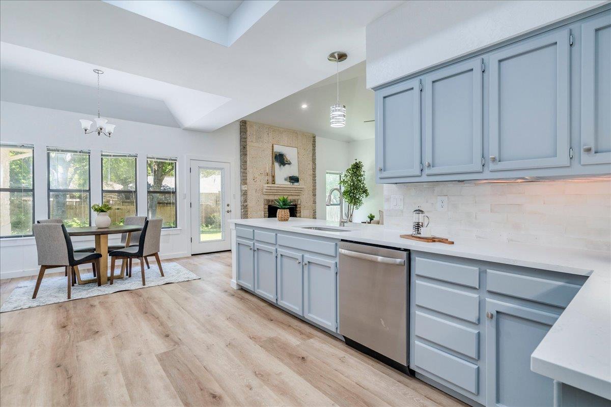 2132 Northcrest Dr, New Braunfels, TX 78130