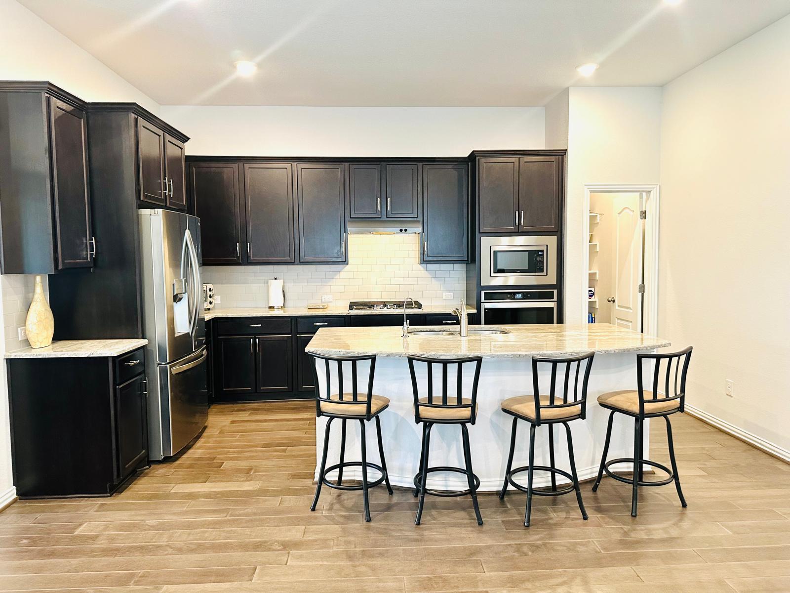 862 Leadtree Loop, Buda, TX 78610