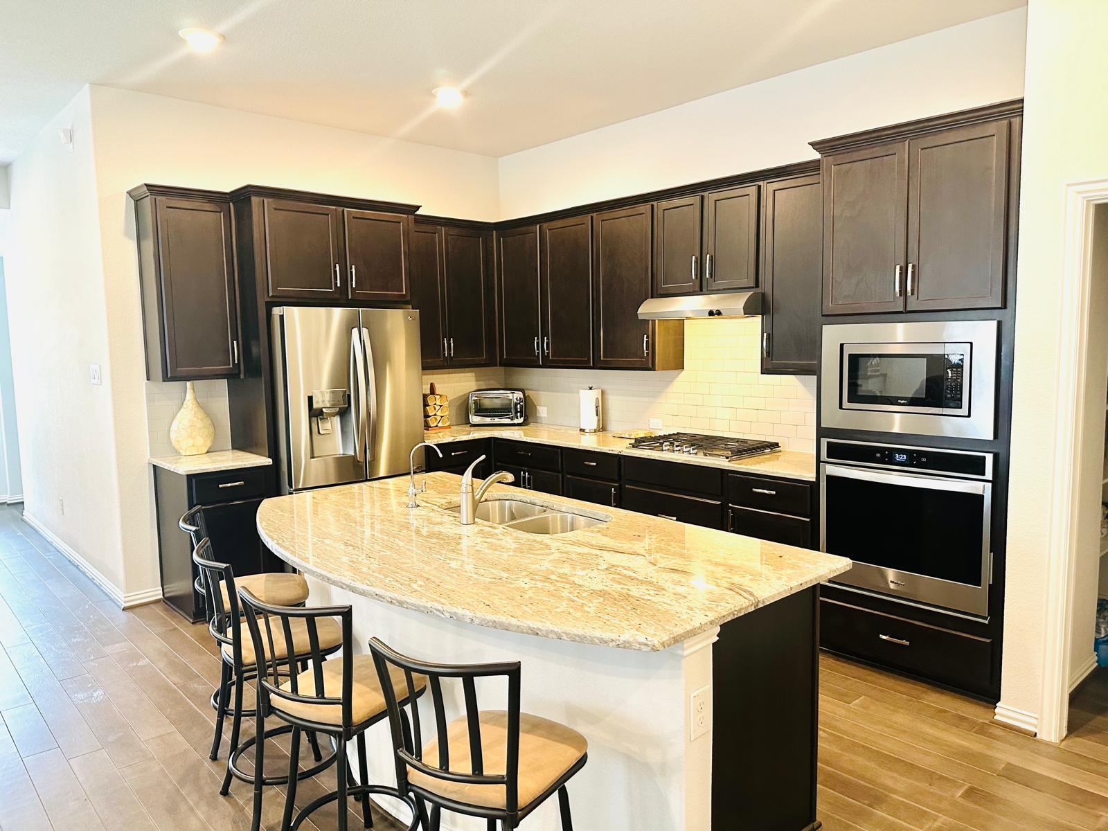 862 Leadtree Loop, Buda, TX 78610