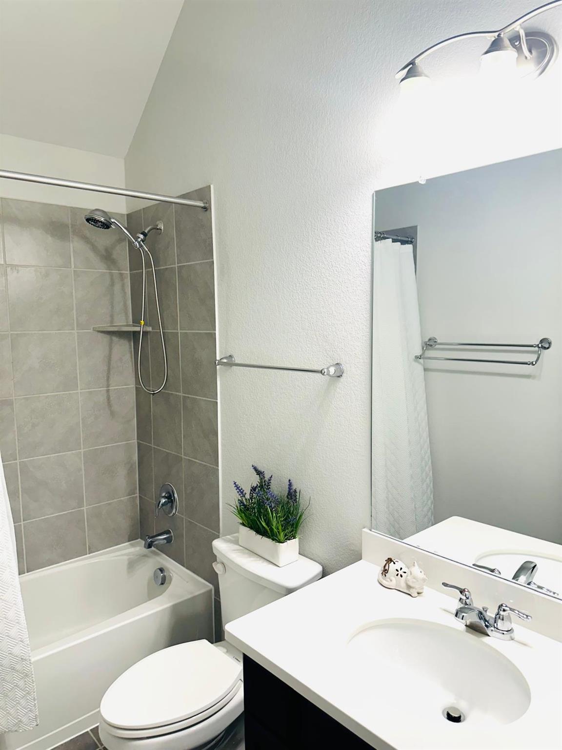 862 Leadtree Loop, Buda, TX 78610