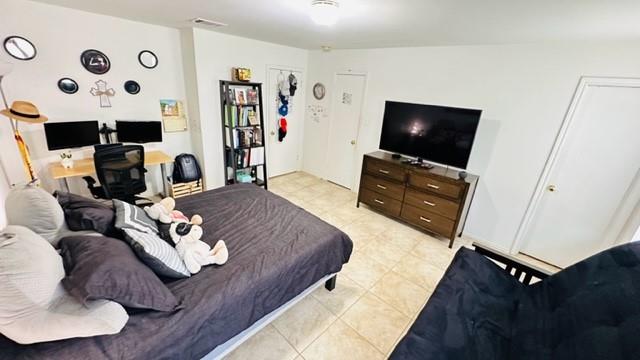 302 Golden Gate Dr, Leander, TX 78641