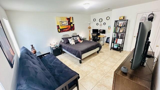 302 Golden Gate Dr, Leander, TX 78641