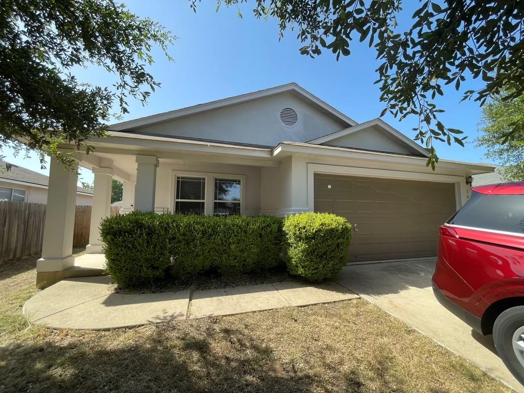 302 Golden Gate Dr, Leander, TX 78641