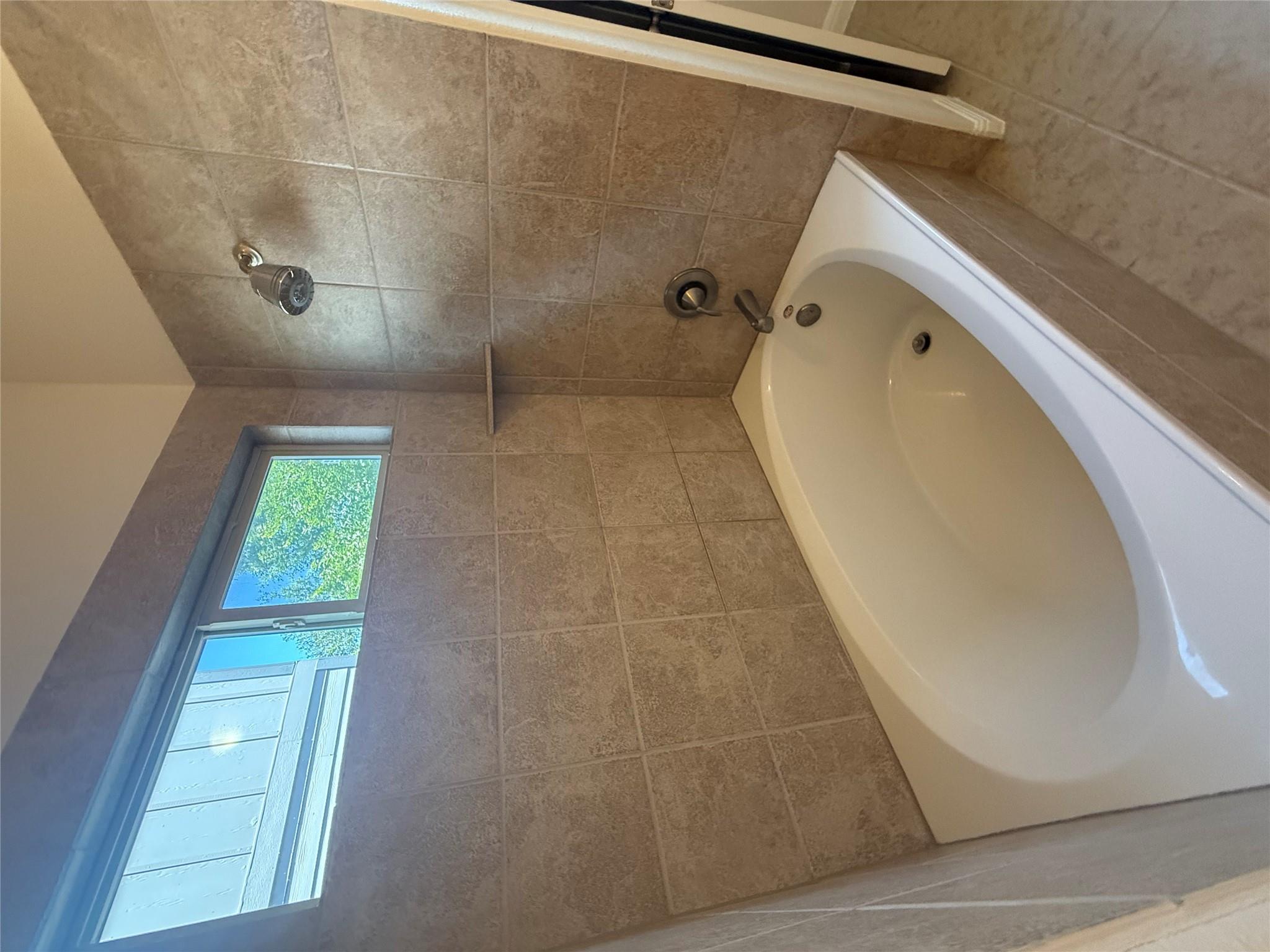 907 Sleepy Dell Ln, Austin, TX 78748