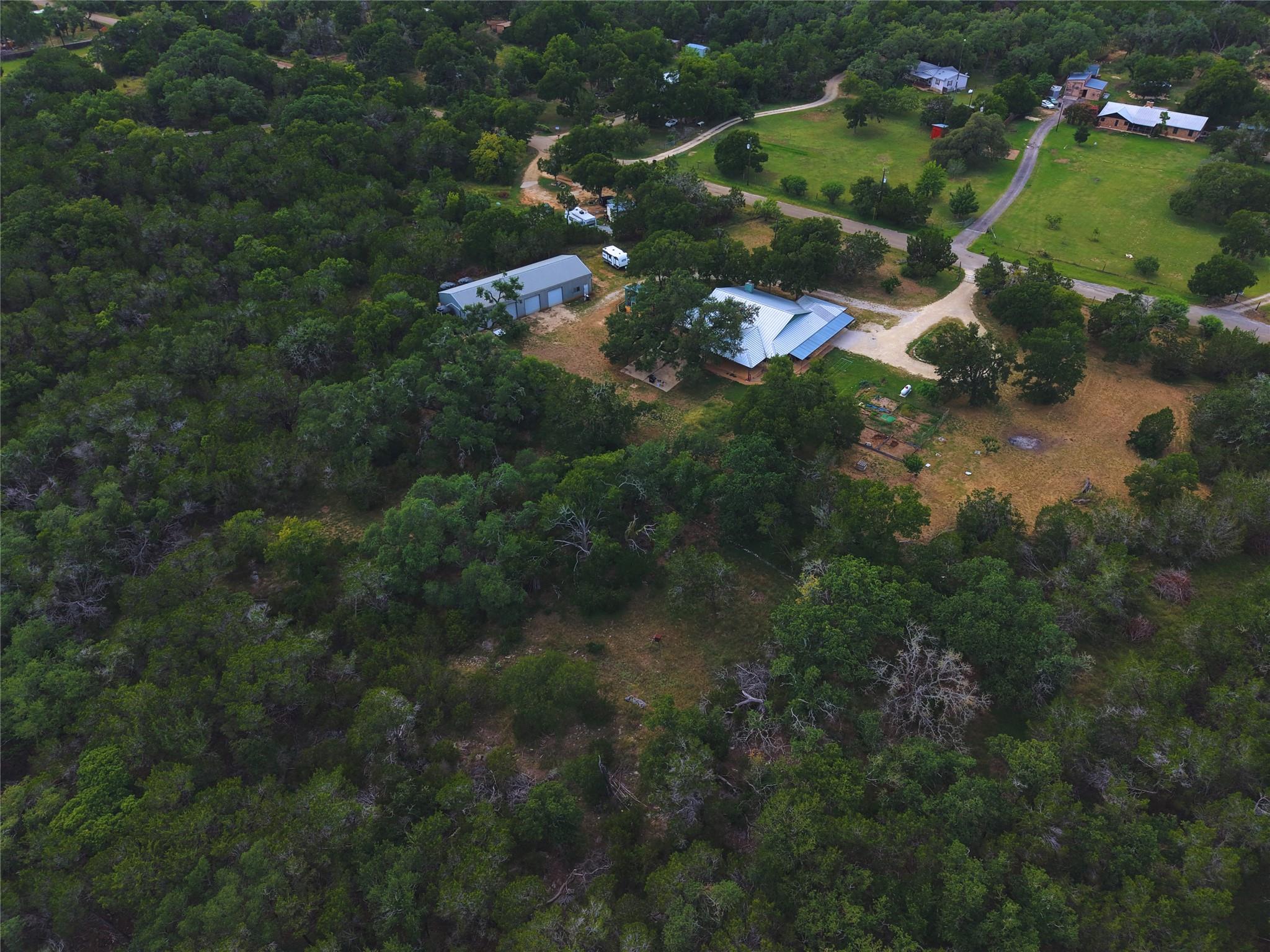 700 Billie Brooks Ln, Driftwood, TX 78619