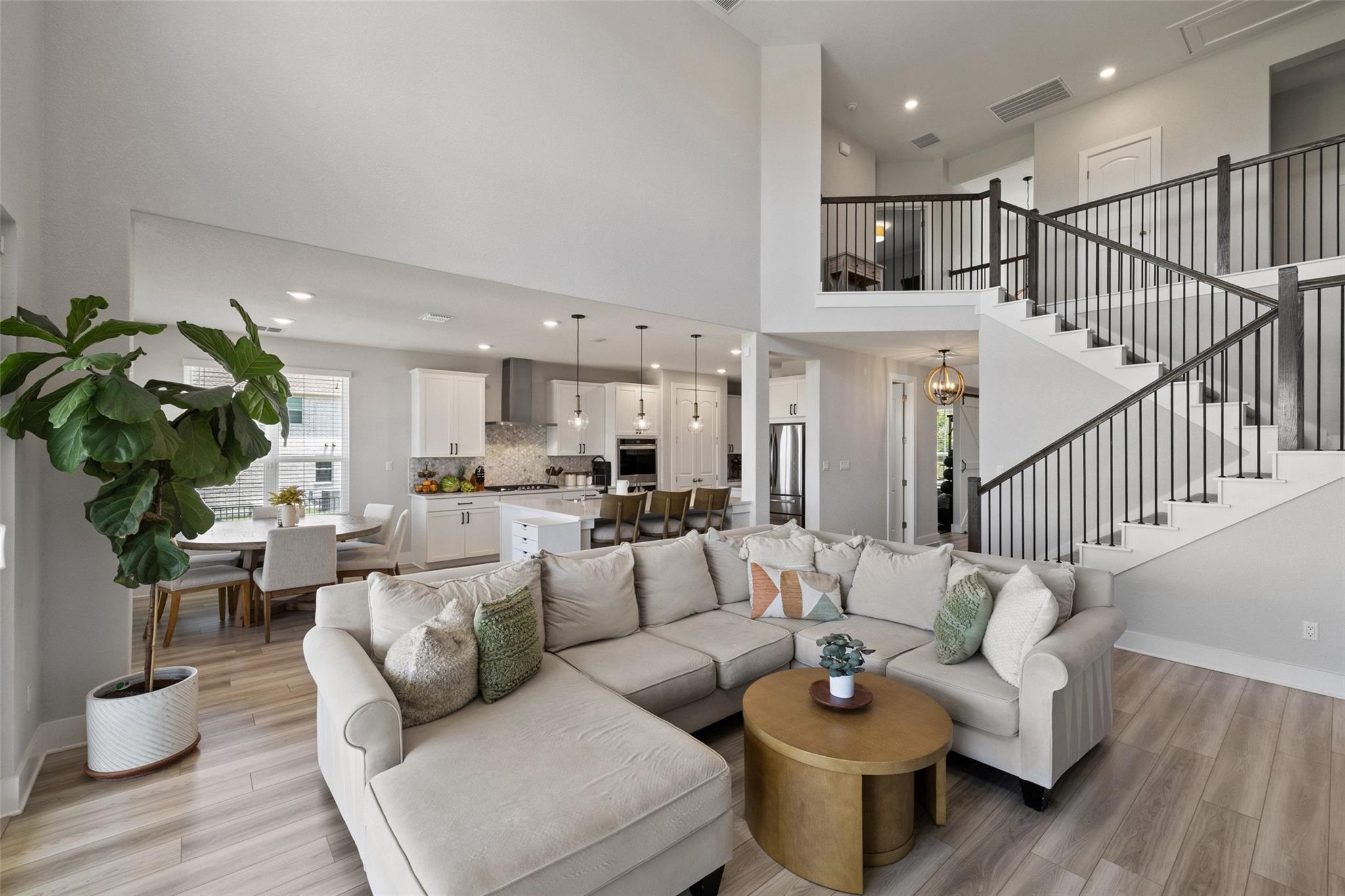 324 Cortaro Dr, Dripping Springs, TX 78620