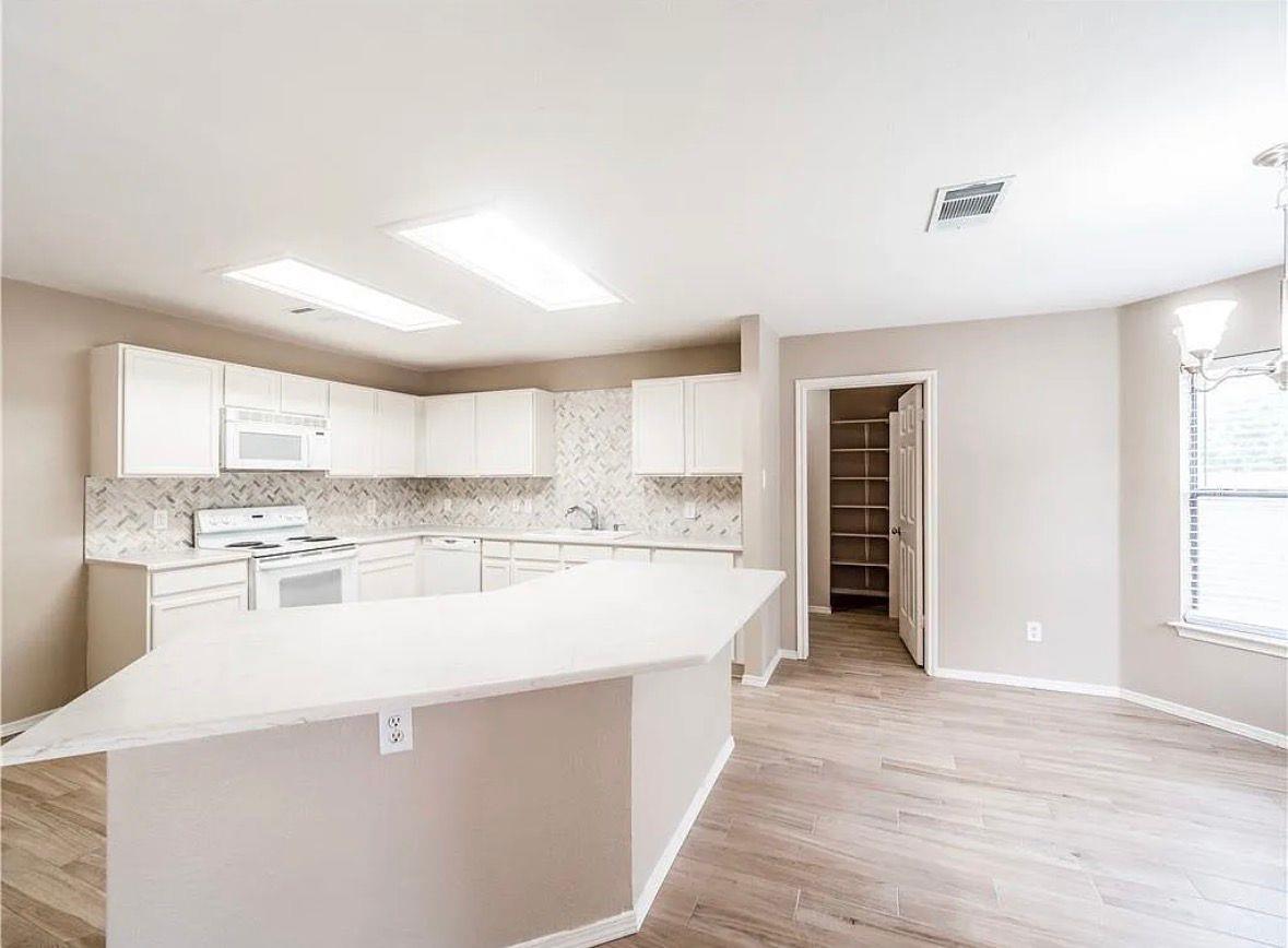 1173 Forest Bluff Trl, Round Rock, TX 78665